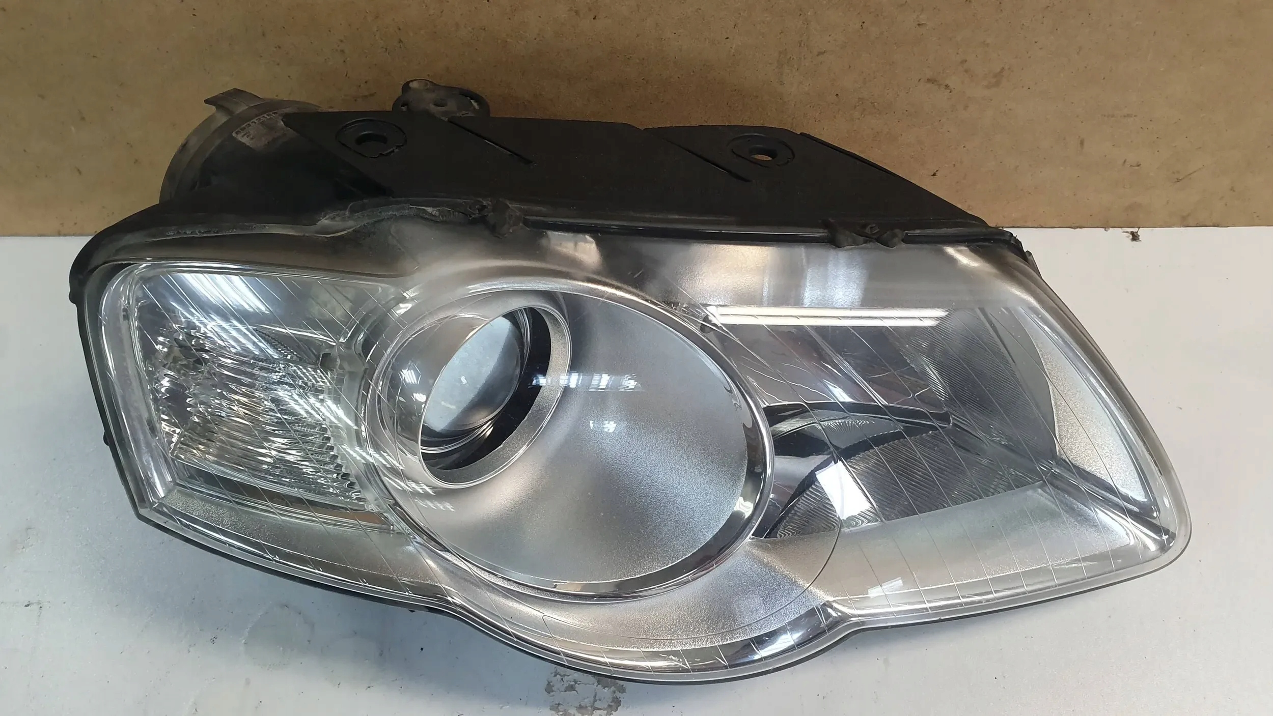 light front right VW PASSAT B6 3C0 03