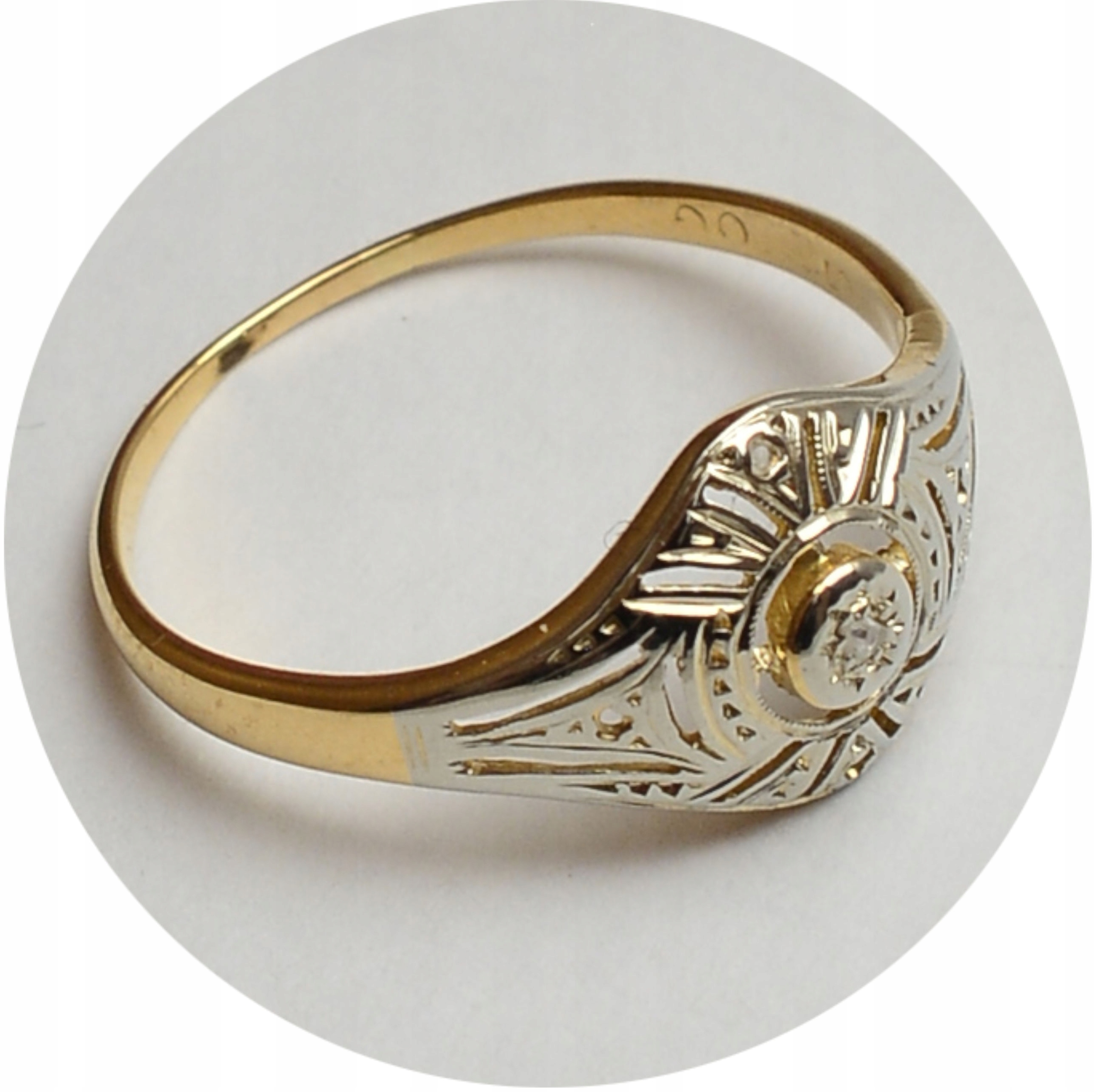 3.cv.ZŁOTY PIERŚCIONEK z BŁYSZCZĄCYMI OCZKAMI pr.750