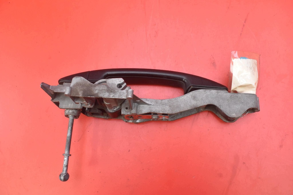 handle left front front black 9680168680 PEUGEOT 308 1 and T7 07-11
