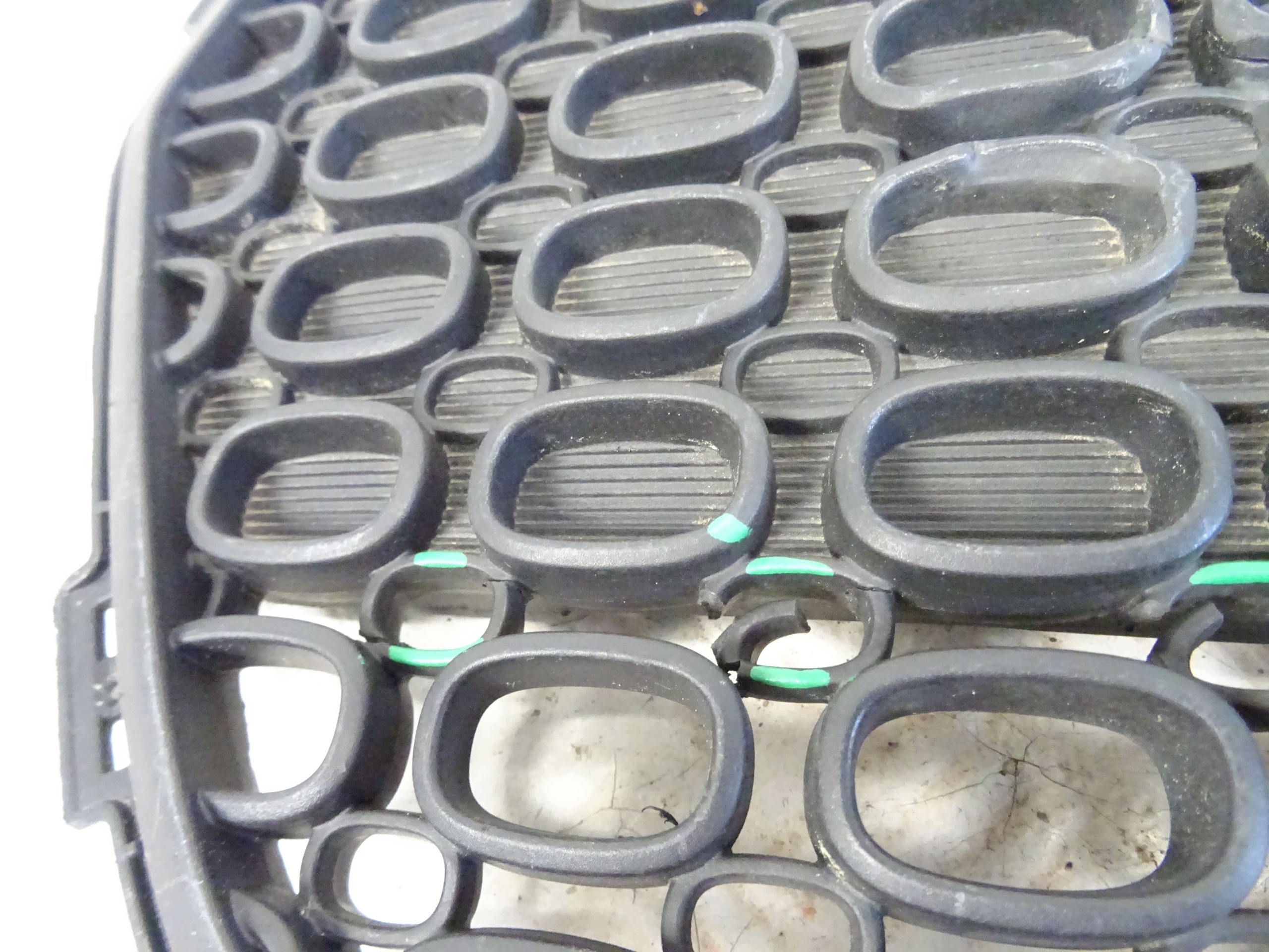 grid of a bumper front front KIA SOUL II 86561-B2000