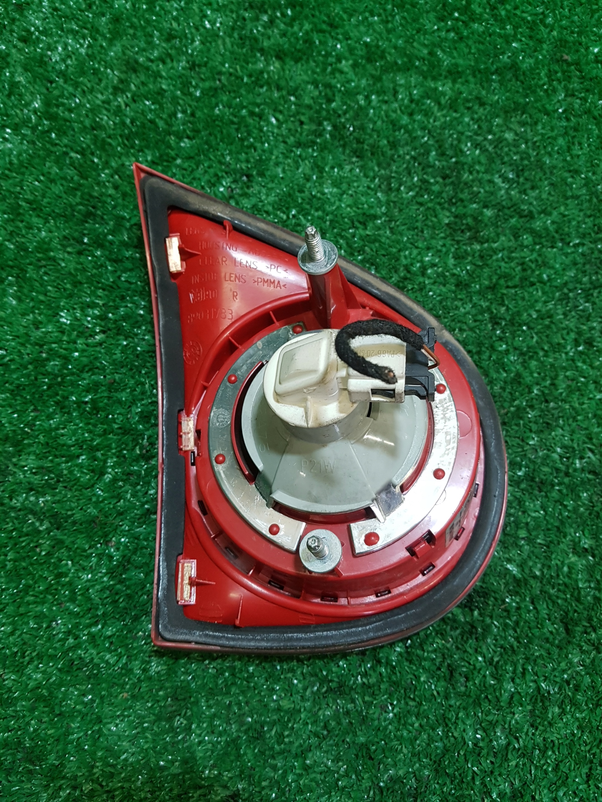 light right rear W KLAPIE VOLKSWAGEN GOLF 5 1K6945094G