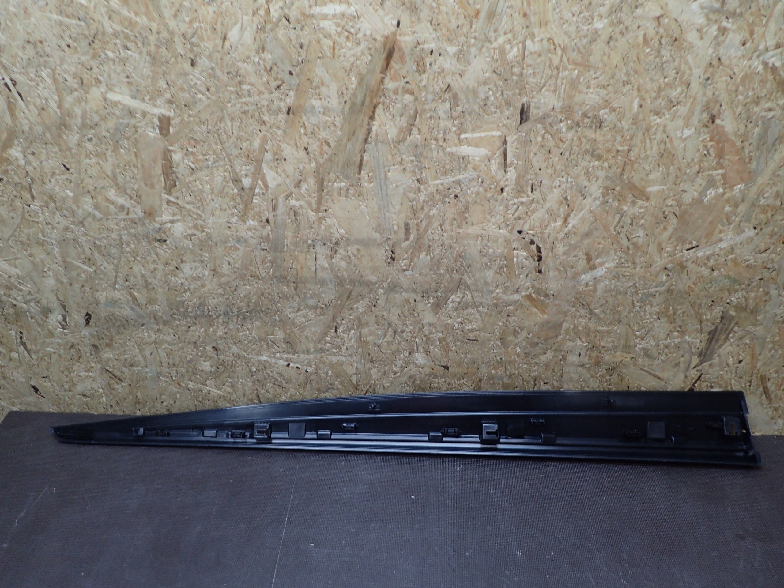 moulding door right front TOYOTA YARIS III 3 LIFT