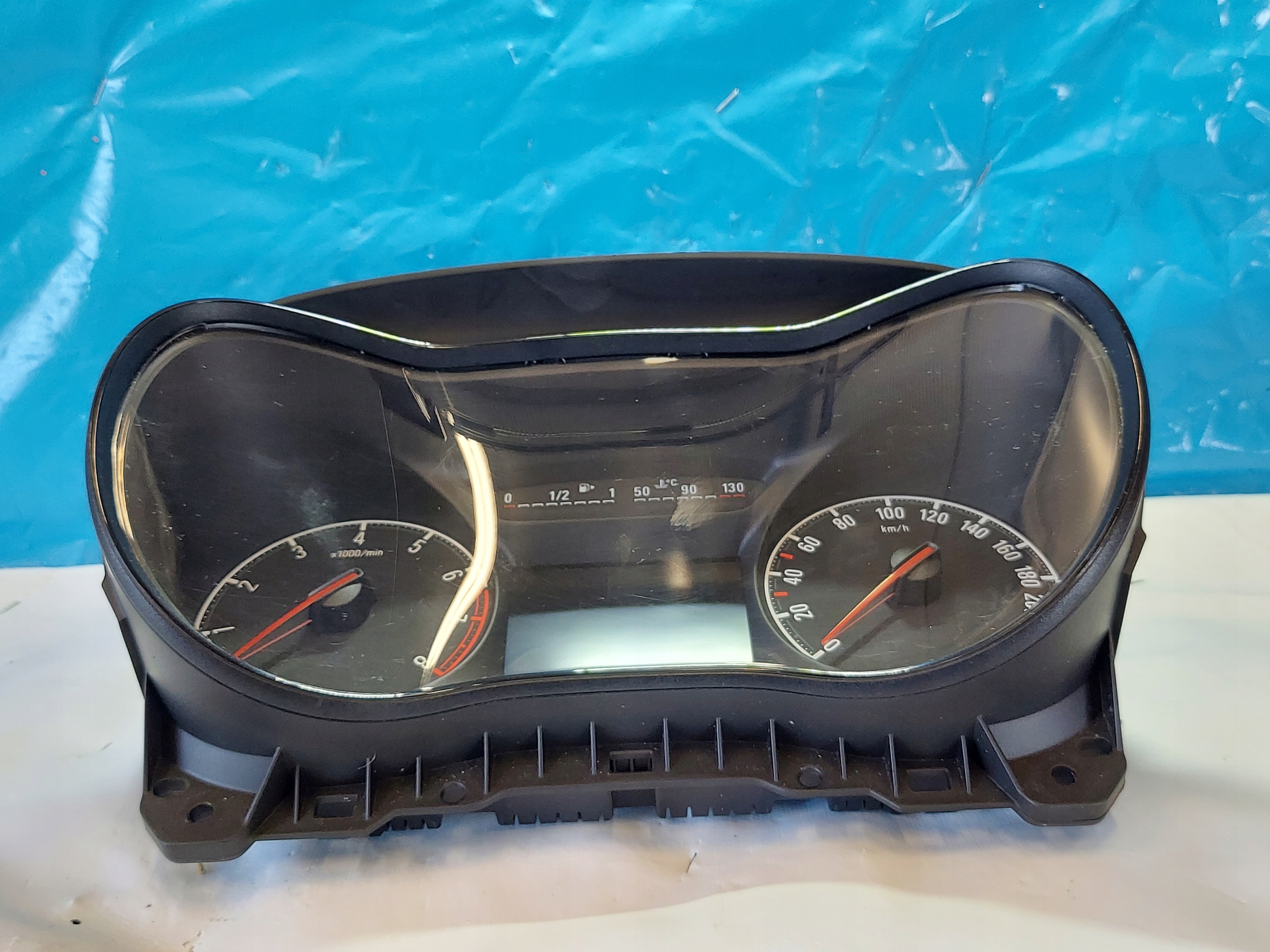dials clock OPEL CORSA E 1.4 B 39056369