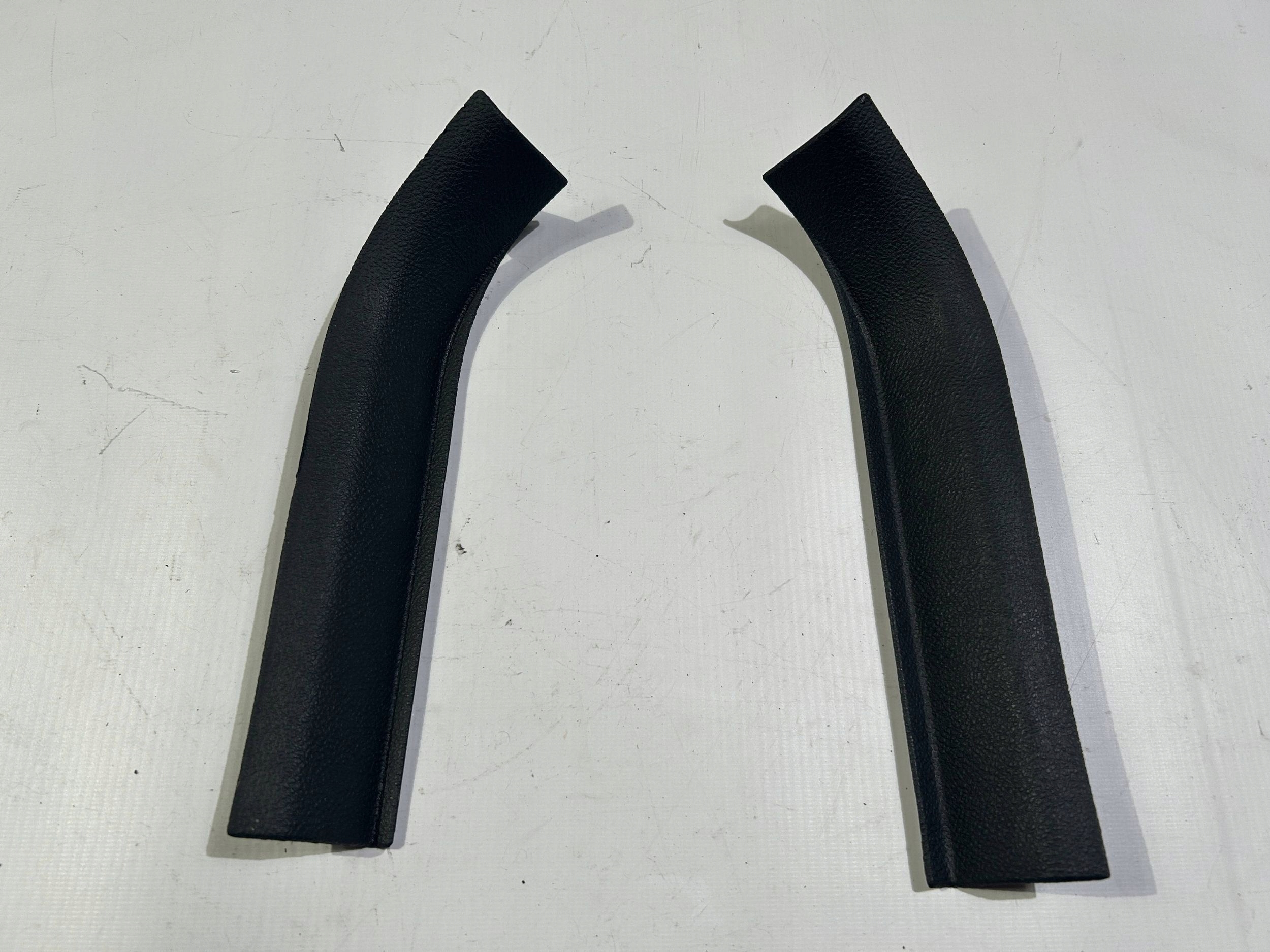 cover slupka B moulding plastic Chevrolet Corvette C6 2005r