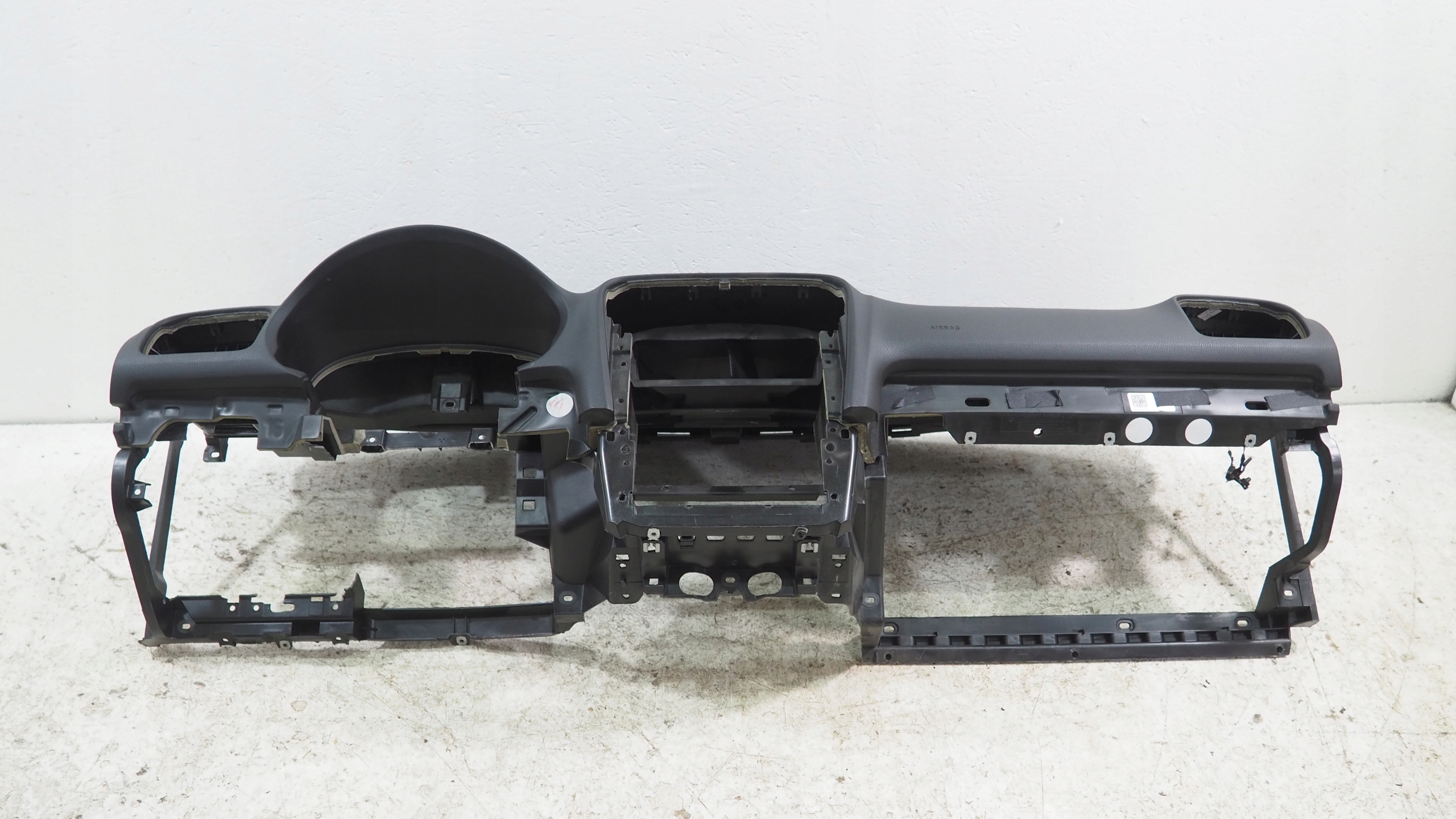 VW Golf VI console dashboard instrument panel original 5K1857181C