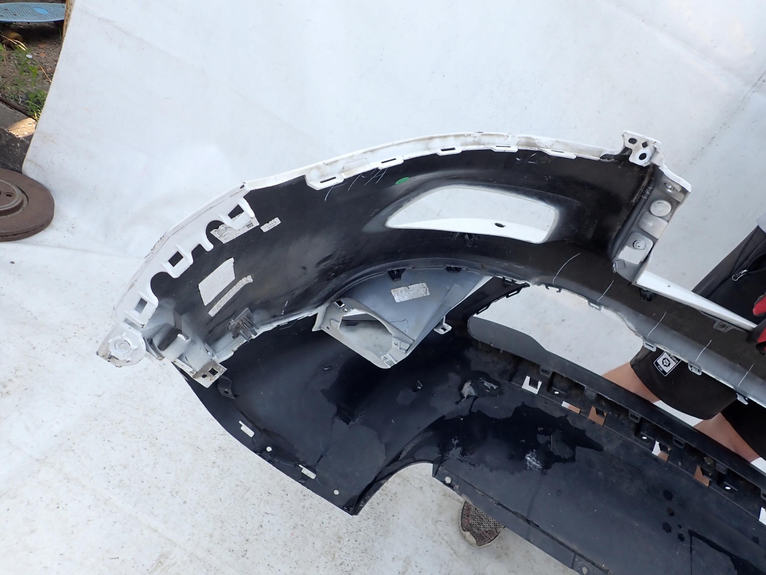 JEEP CHEROKEE V KL 13- bumper front front PDC