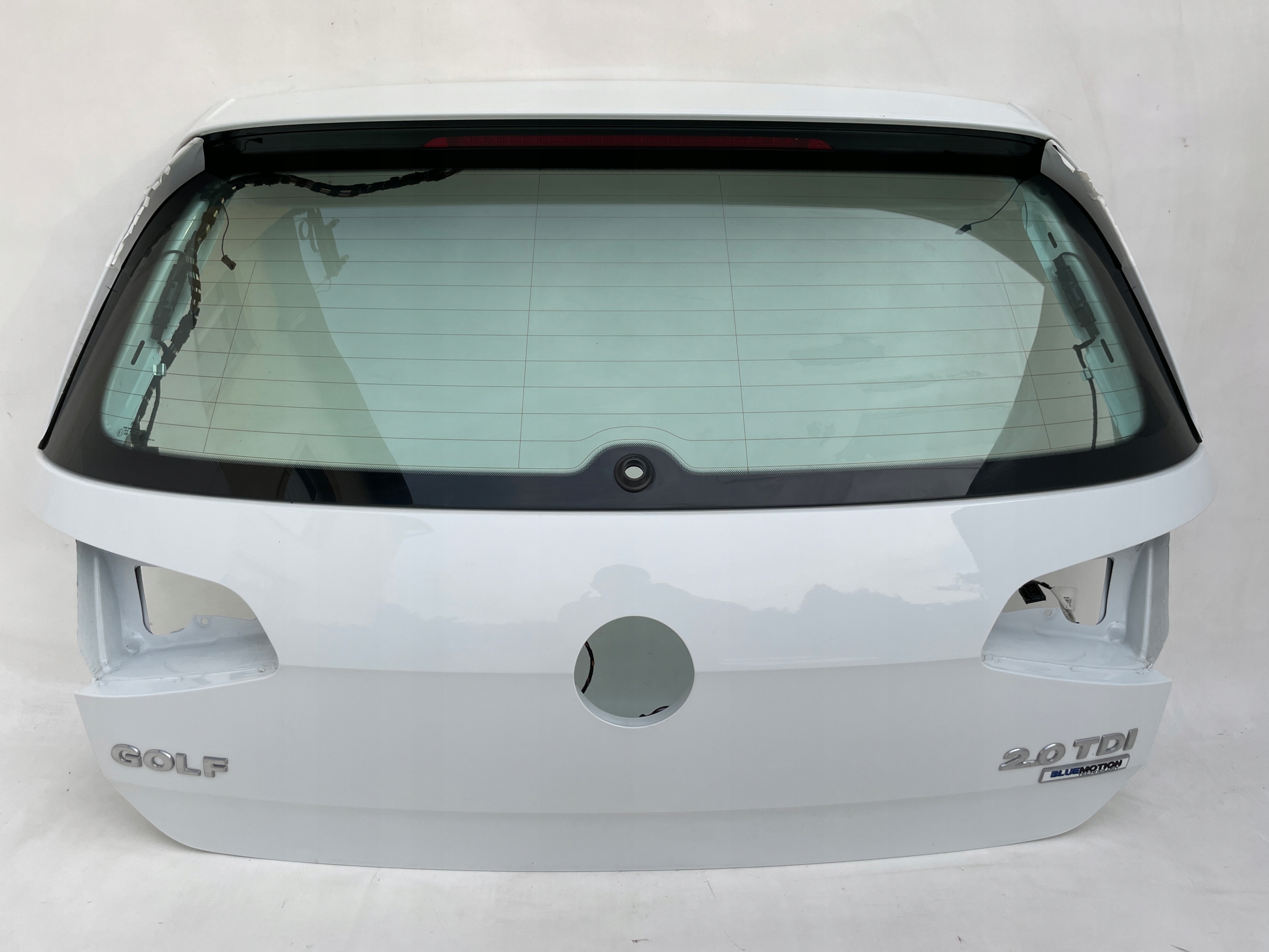 Klapa bagażnika spojler VW GOLF 7 HB R-LINE LC9A 5G6827025AA szyba 2016