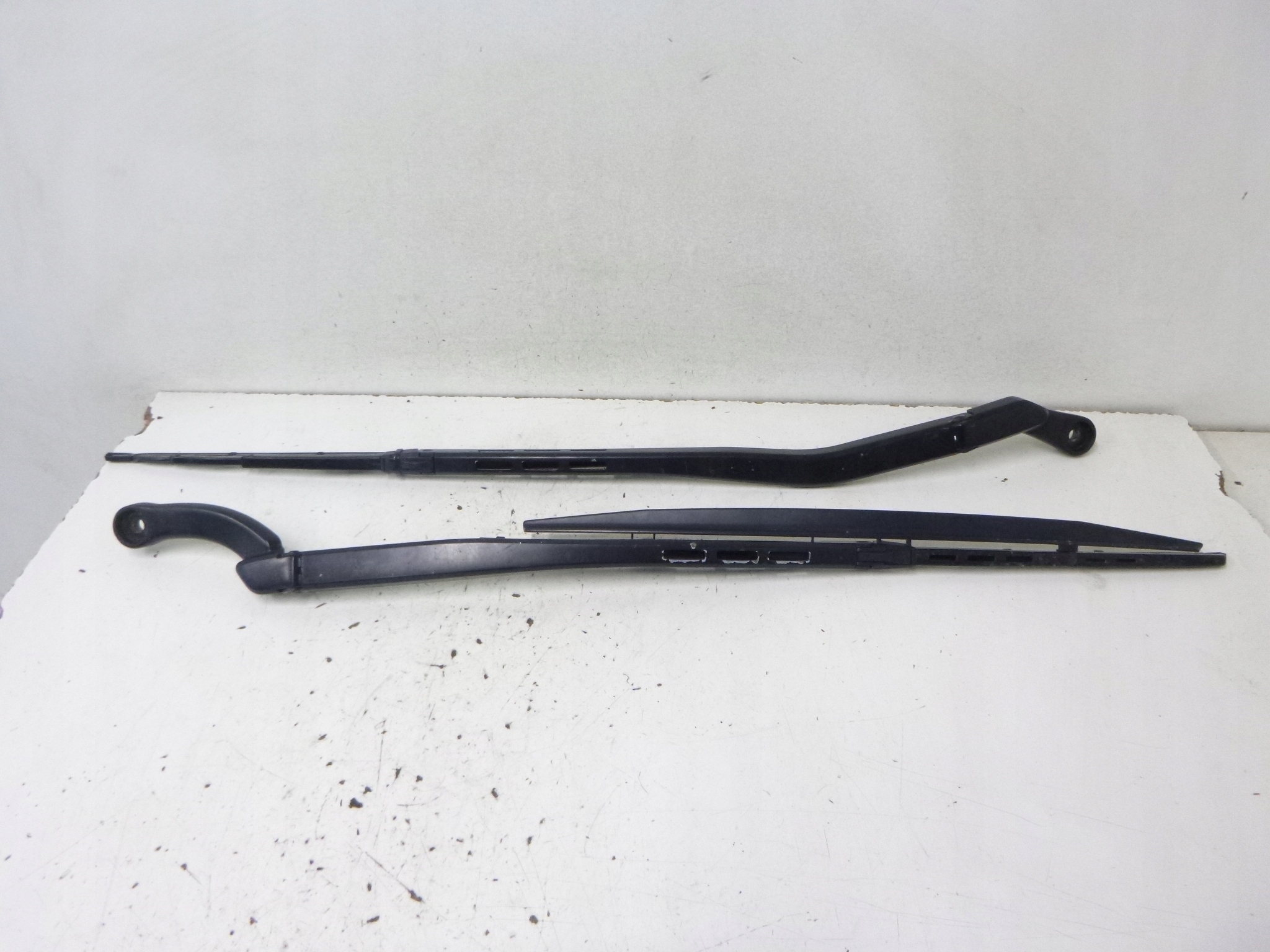 Тримачі Склоочисників Перед A4 B6 2003r.