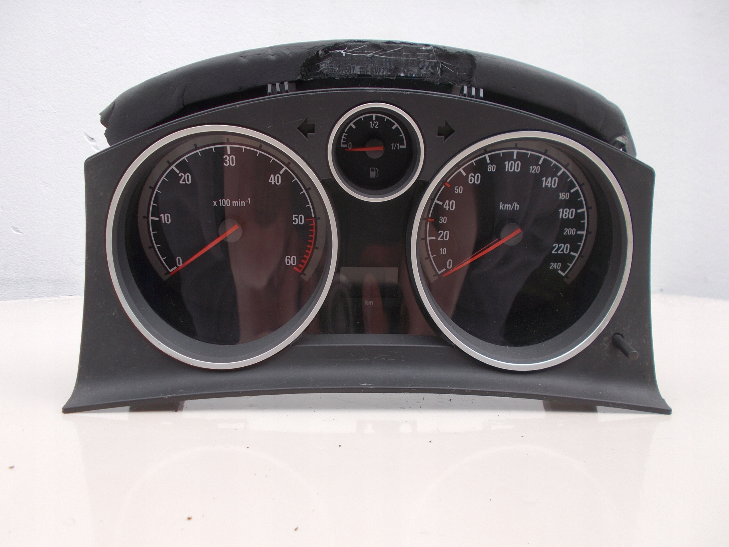 спидометр часы opel oe 13267567