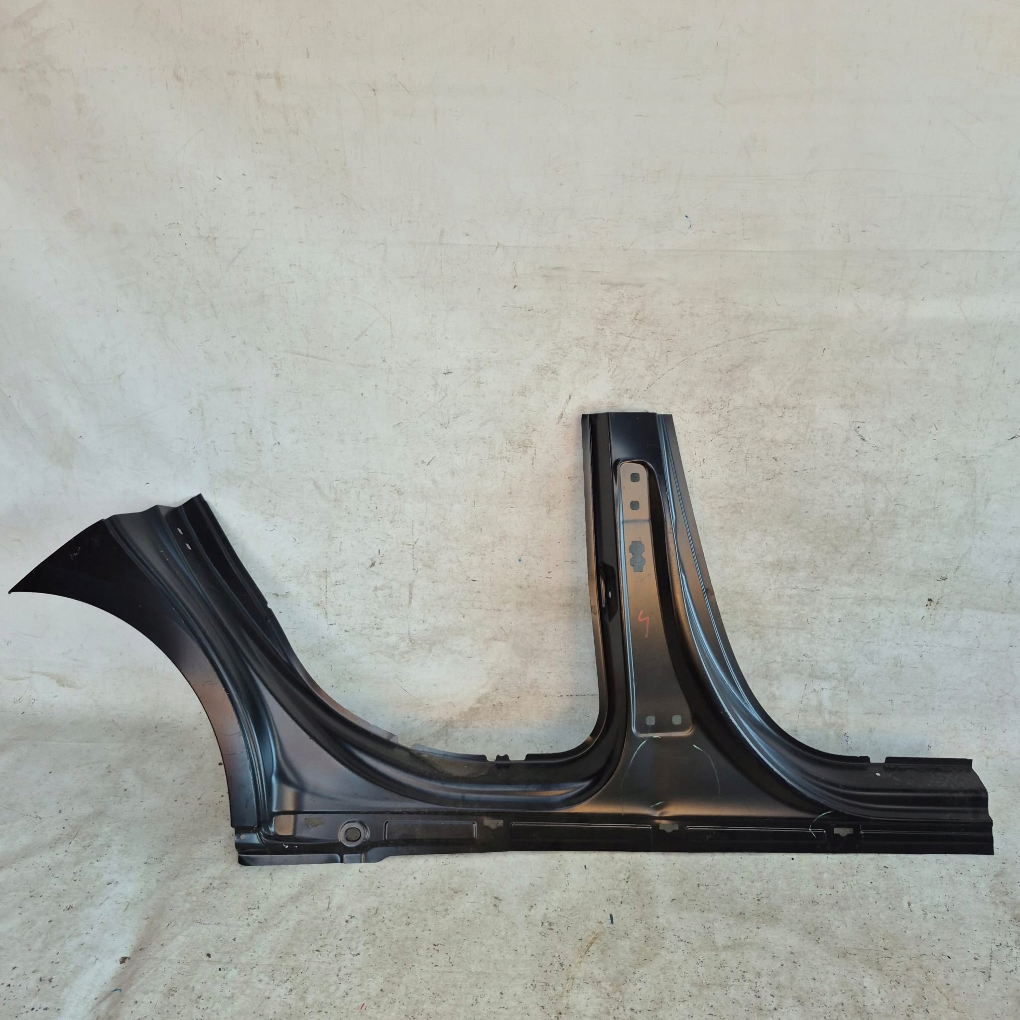 MERCEDES B-KLASA II W247 threshold right pillar rear part side door