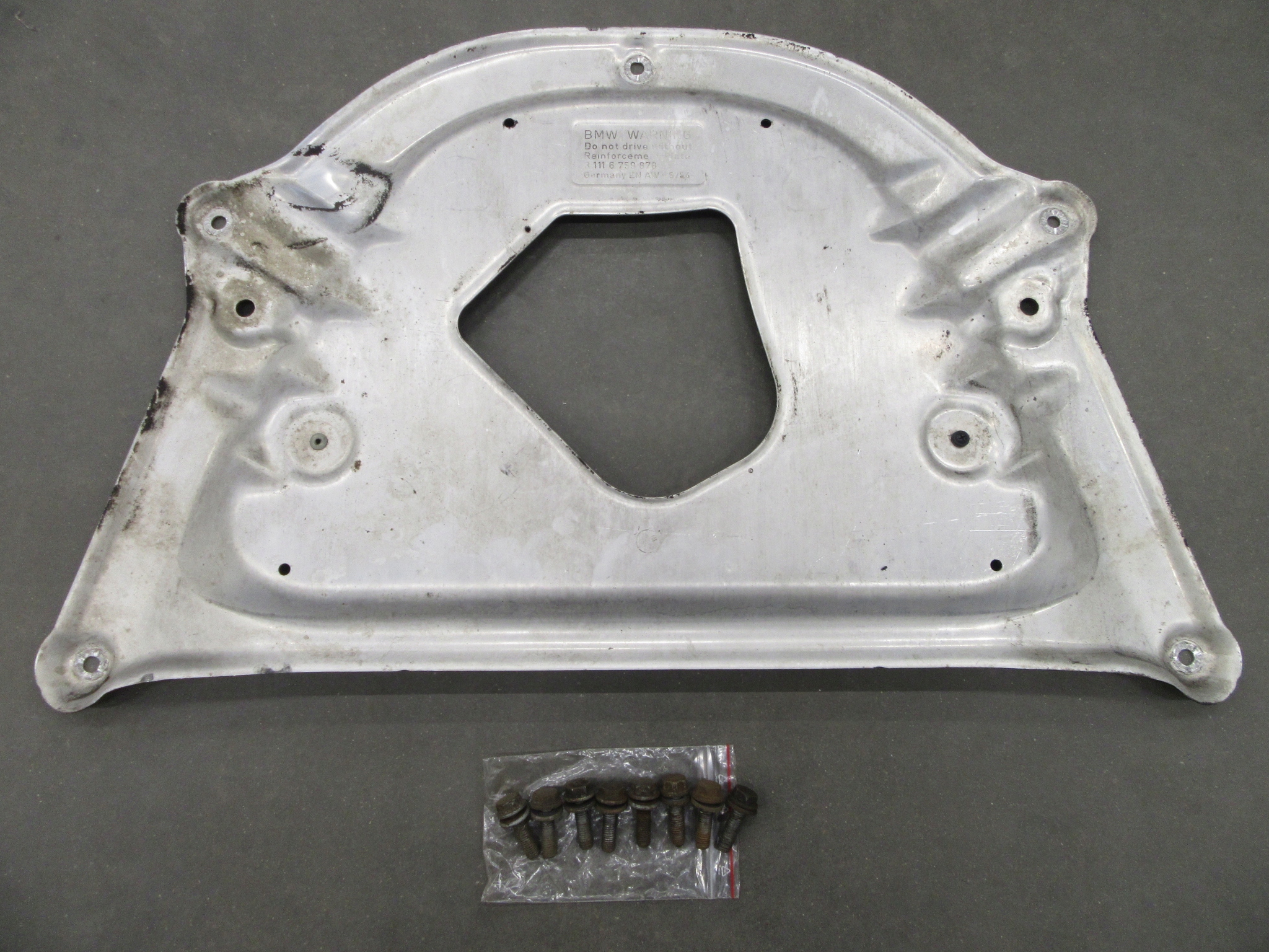 cover covering cover BMW e60 e61 e63 screws