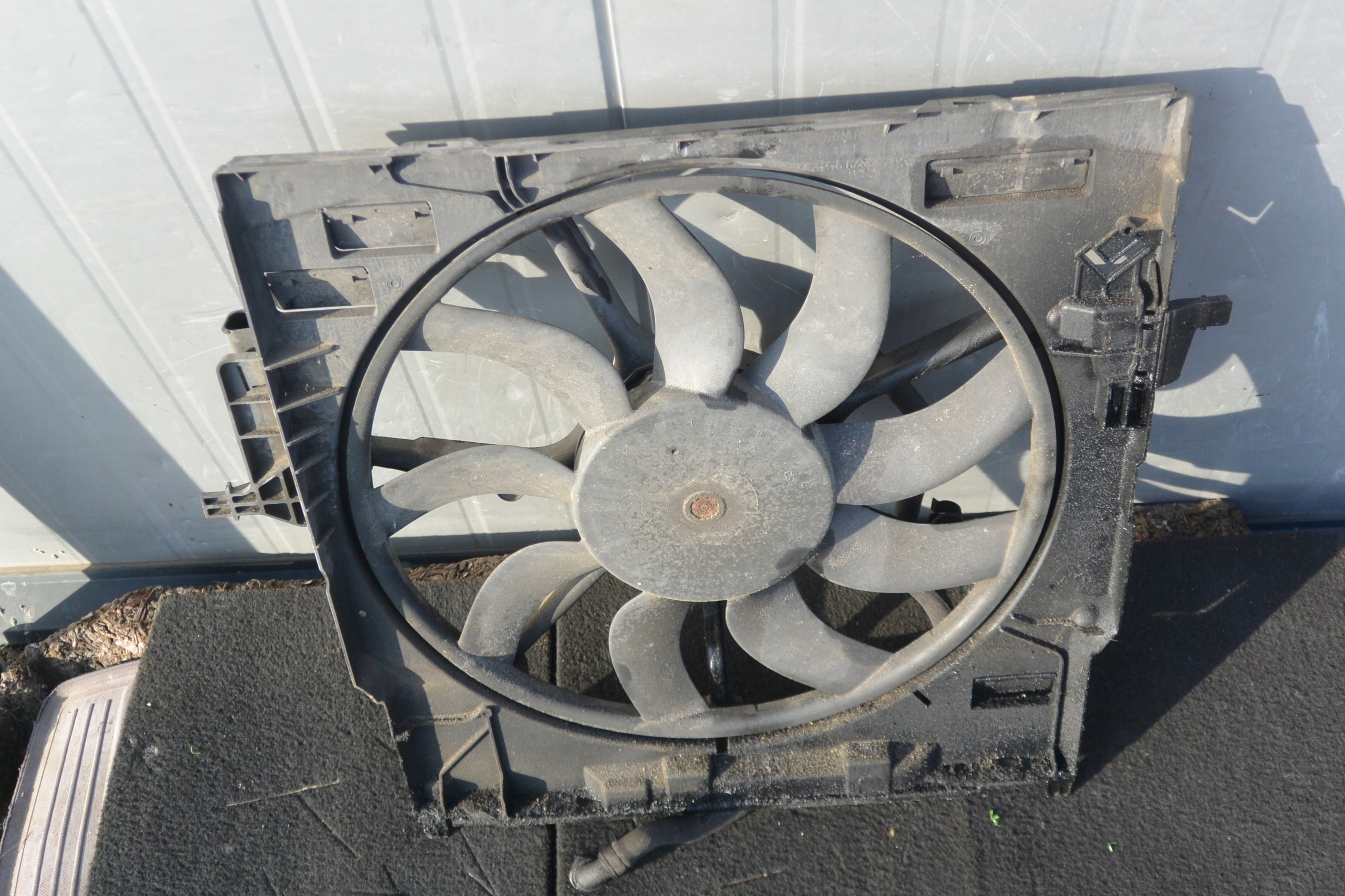 ventilátor chladiče BMW X5 E70 X6 E71