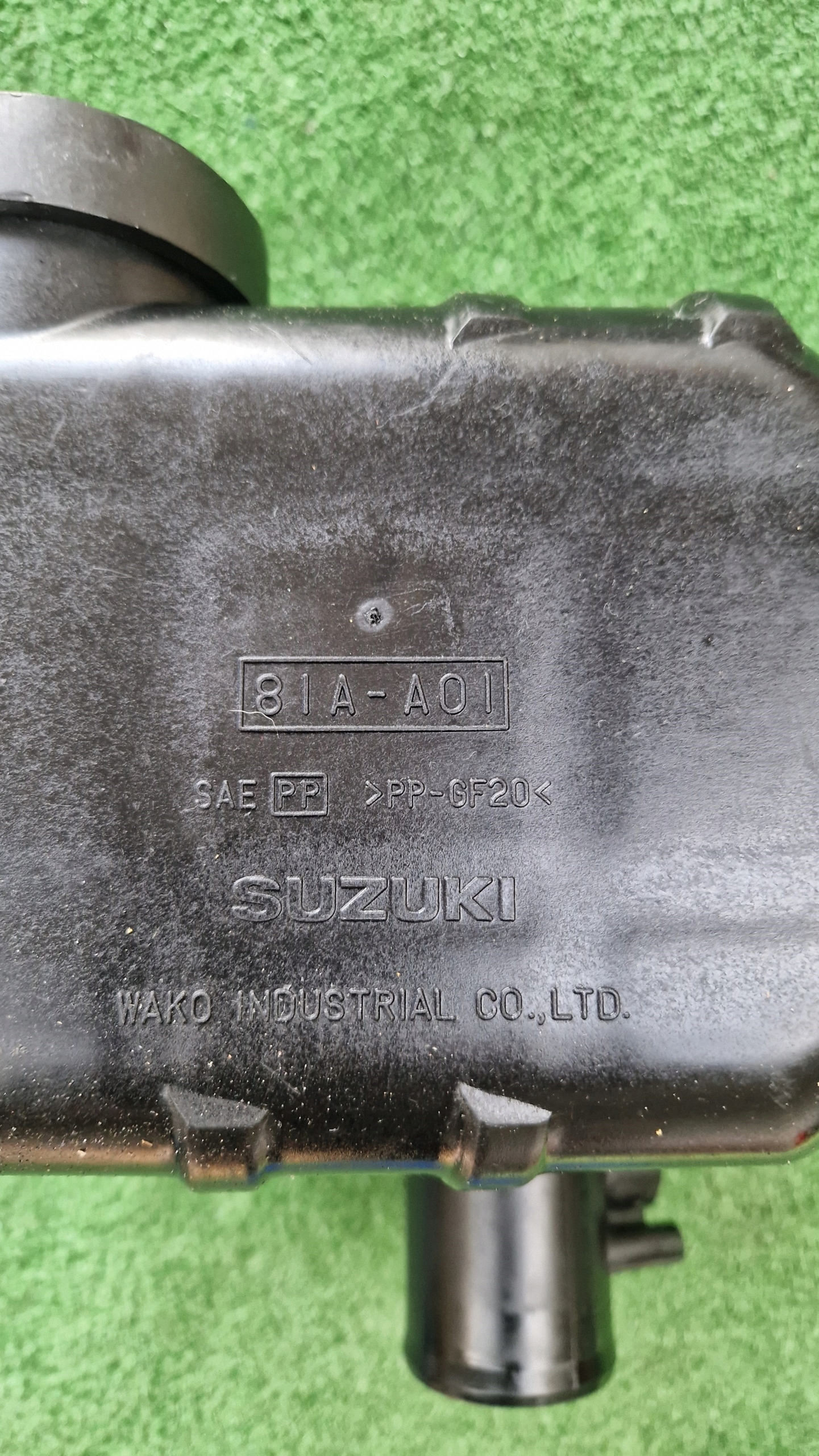 Gehäuse filter luft SUZUKI JIMNY 1.3 16V 86KM 2005R > 2017R 76J-A01