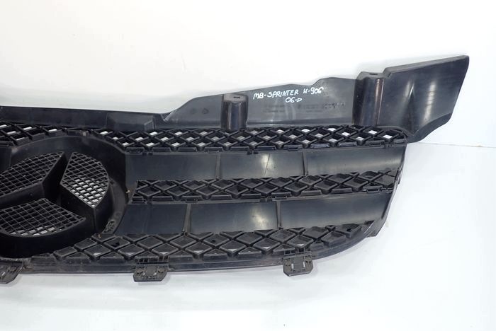 MERCEDES SPRINTER 06-13 maska A9068800385
