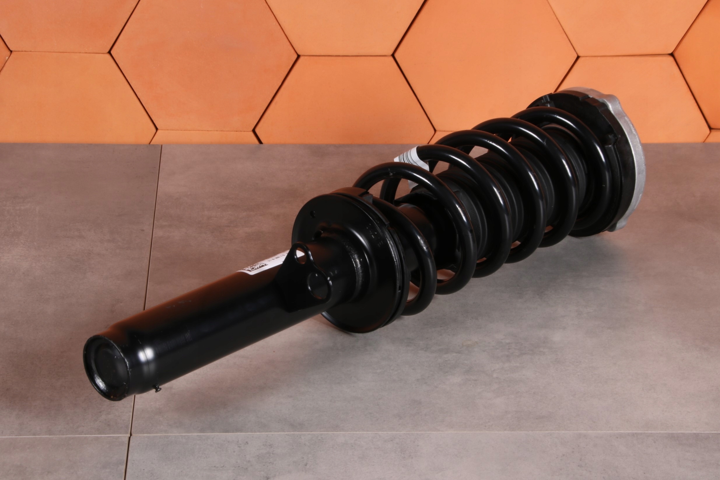BMW 5 G30 G30 LCI shock absorber left front front XDRIVE 6866607 25 km !!!