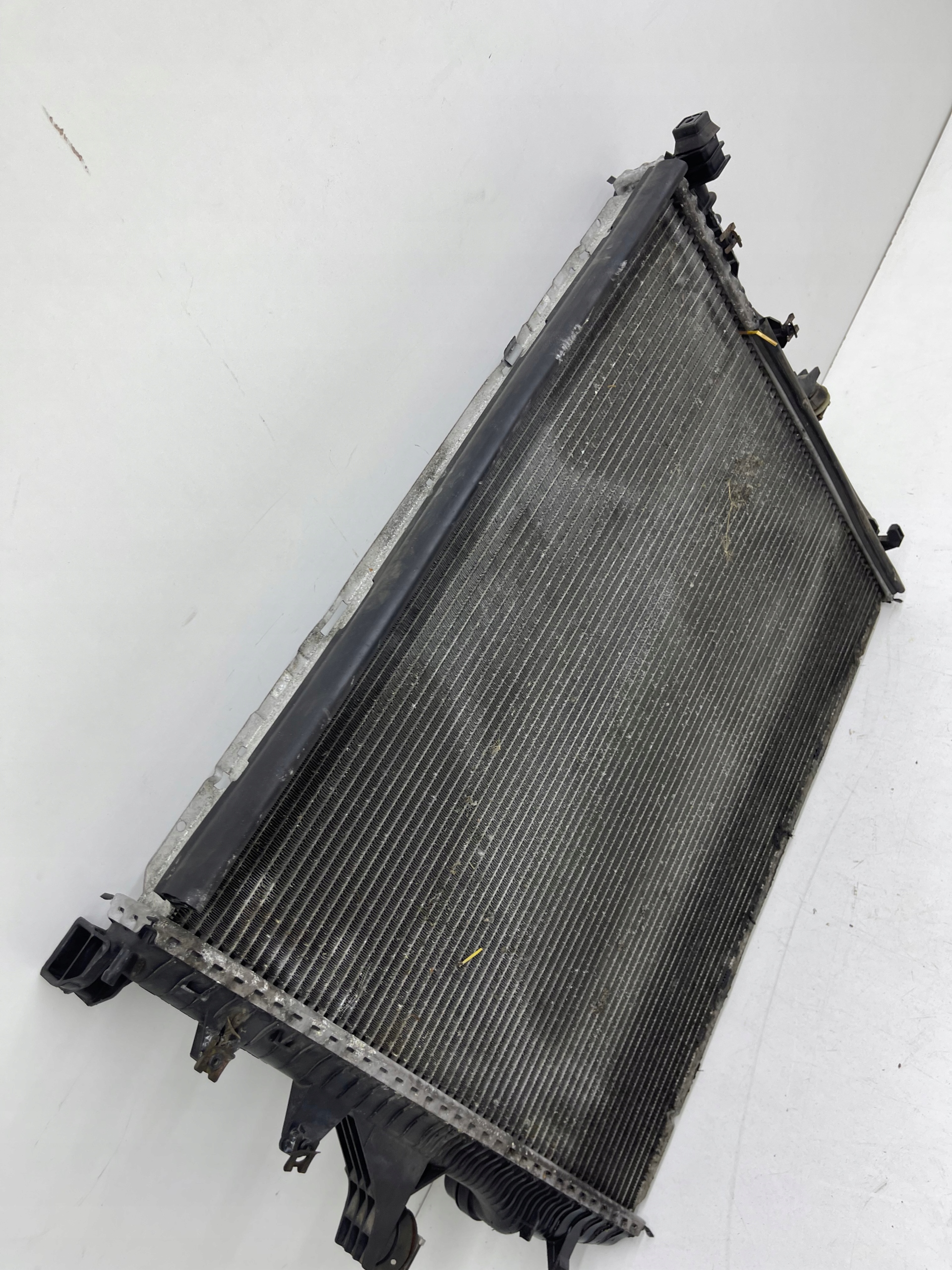 AUDI Q7 4L 4.2 TDI water cooler