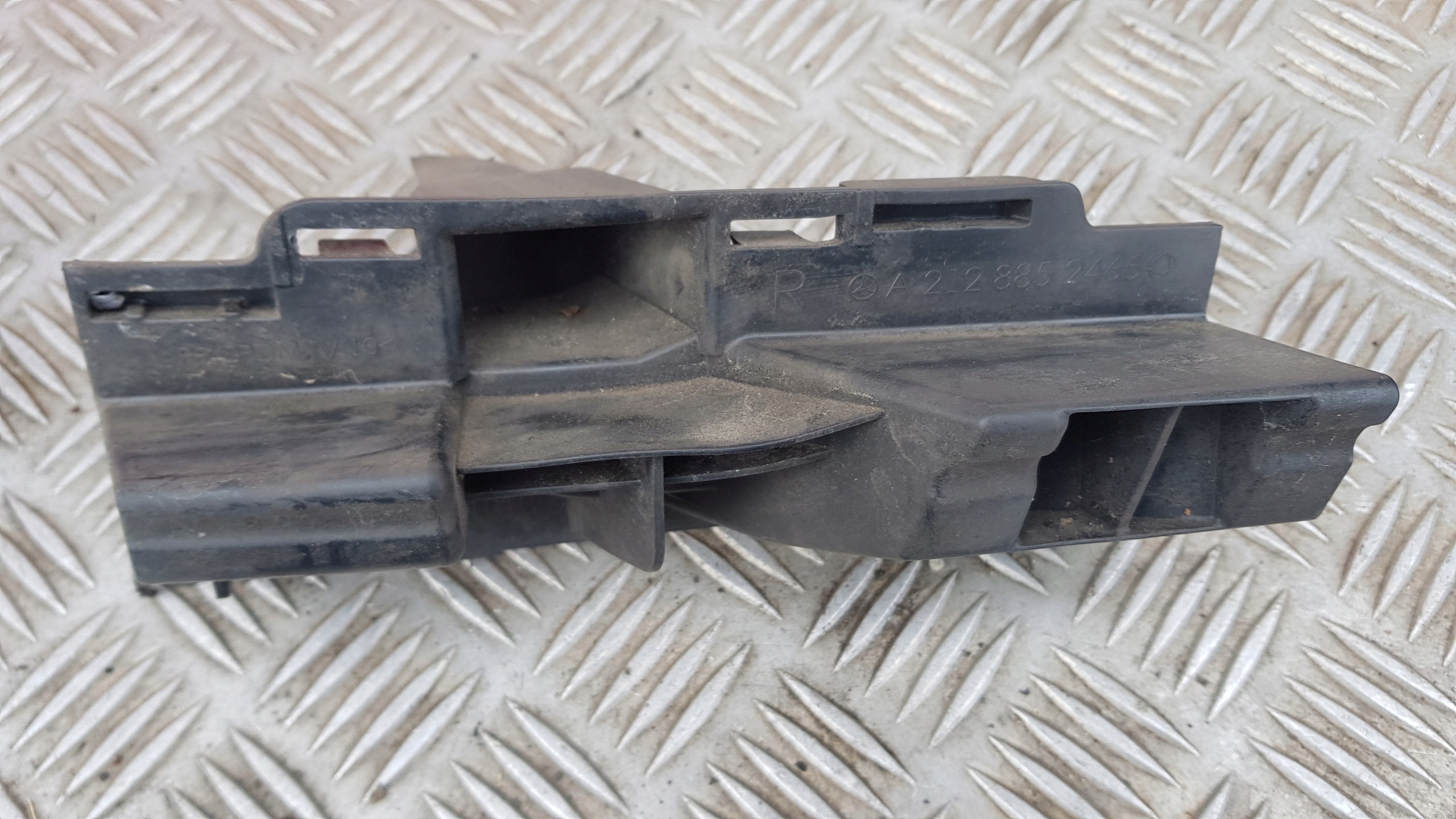 MERCEDES W212 bumper bracket left or right front A2128852465