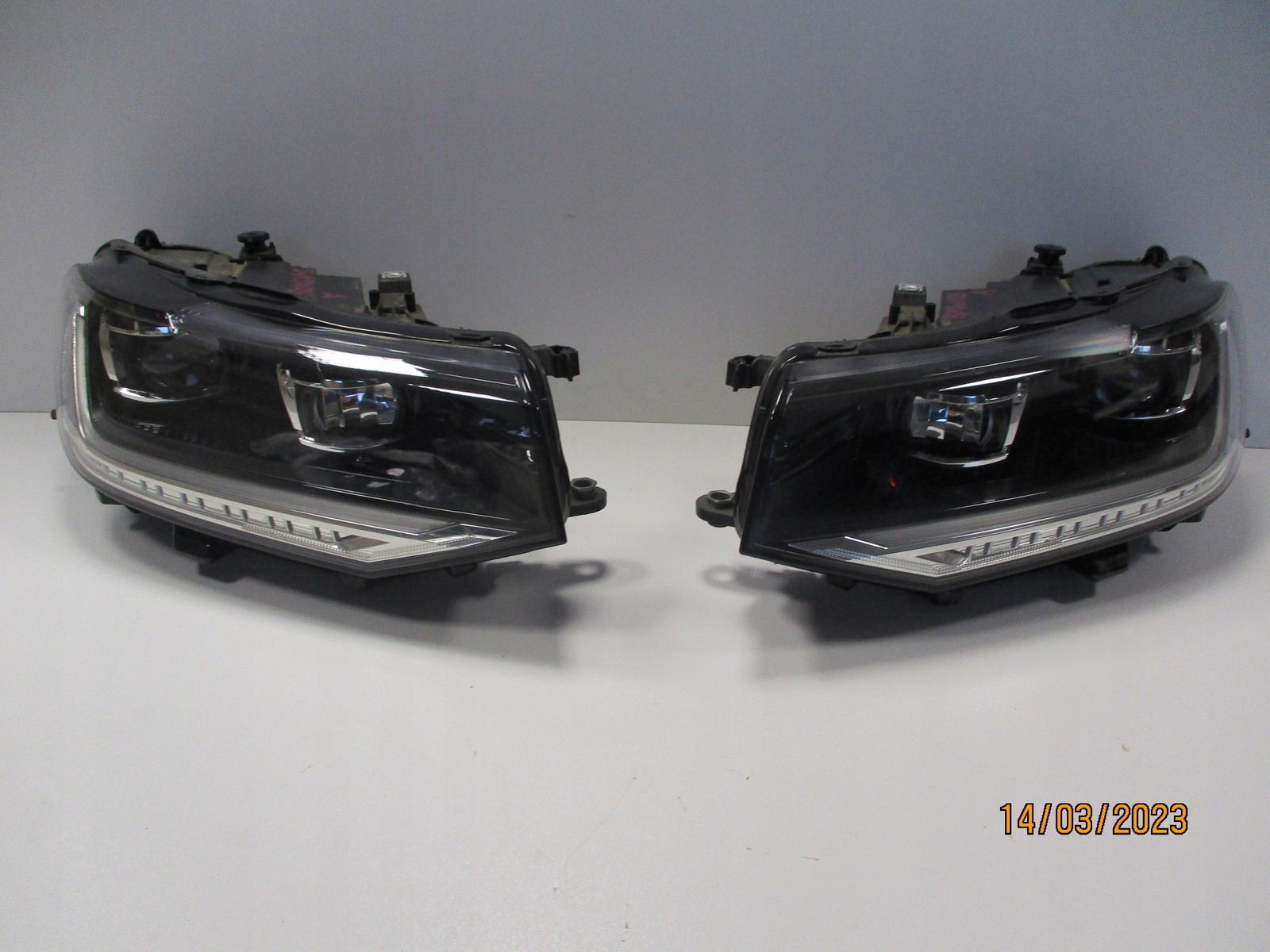 Lampa LAMPY FULL LED T CROSS 2GM941036A 2GM941035A
