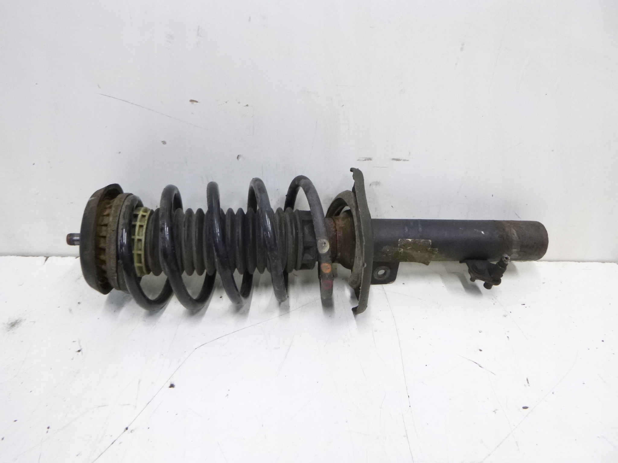 shock absorber front right Peugeot 207 CC 1.6 2010r.