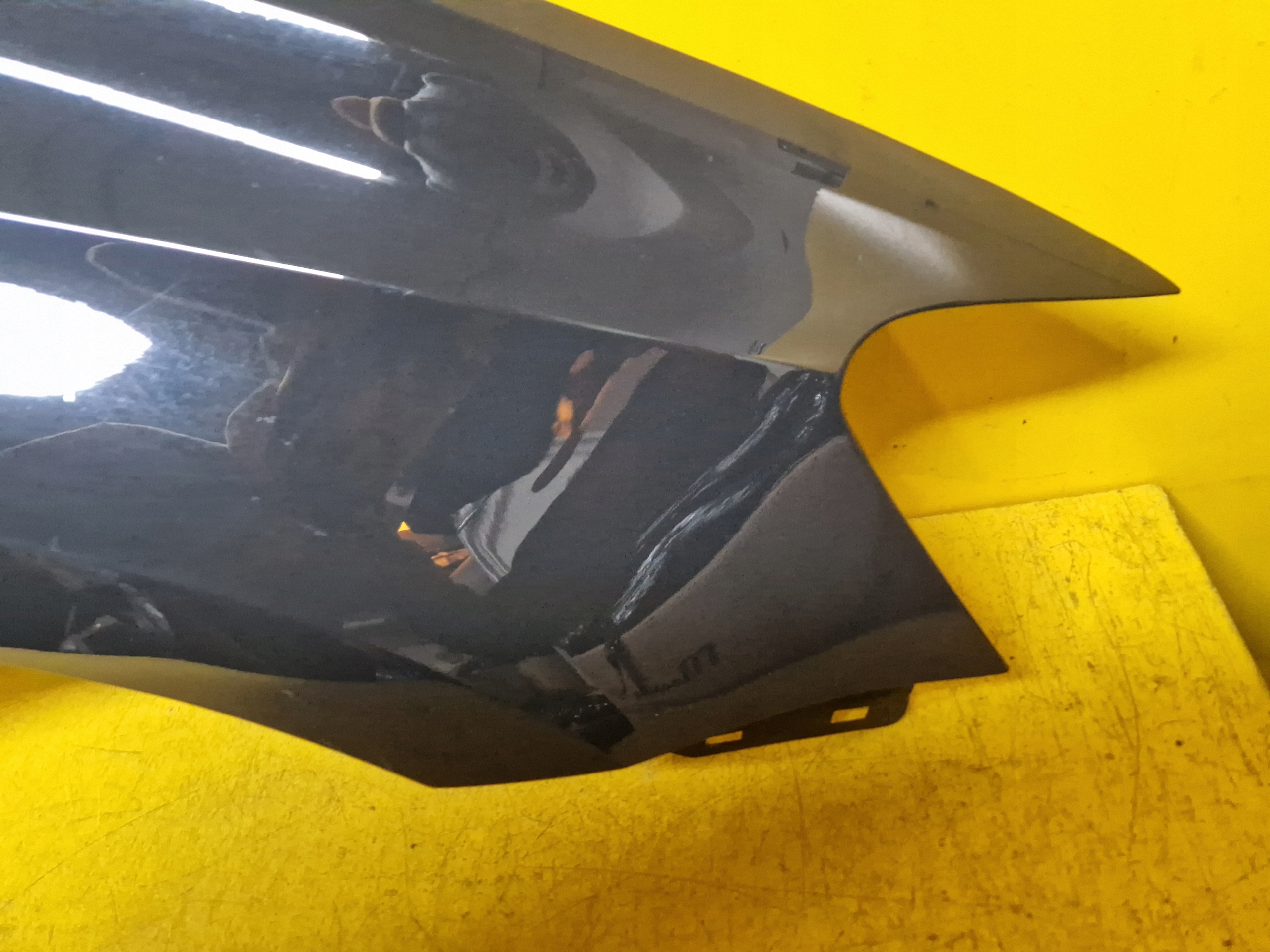 VW POLO V 6R 6C BŁOTNIK PRAWY PRZOD 09- Strona zabudowy przód - prawa