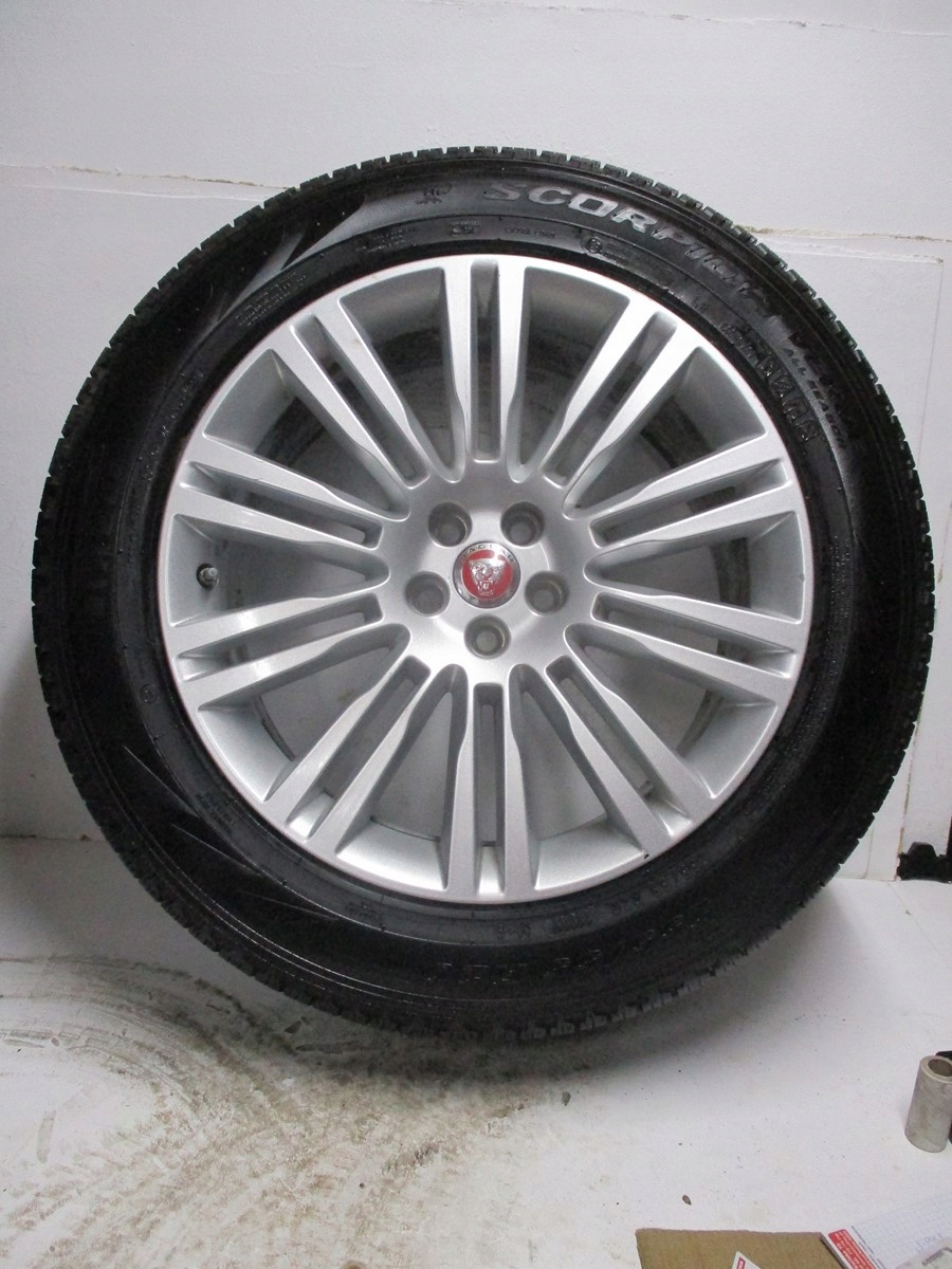 wheels discs tyres JAGUAR F PACE R20 M+S 6MM