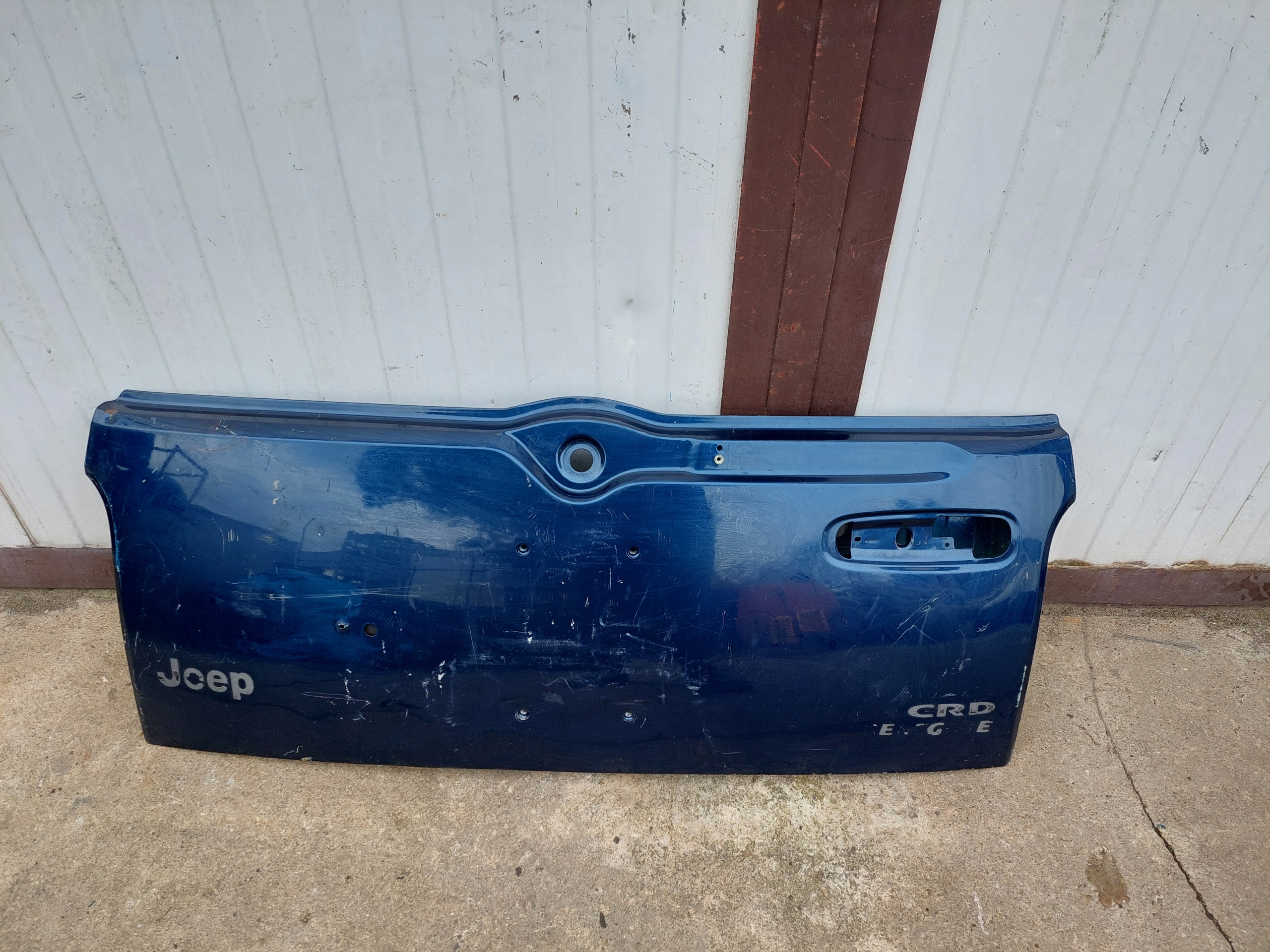 JEEP CHEROKEE LIBERTY KJ KLAPA BAGAŻNIKA tył 01-08