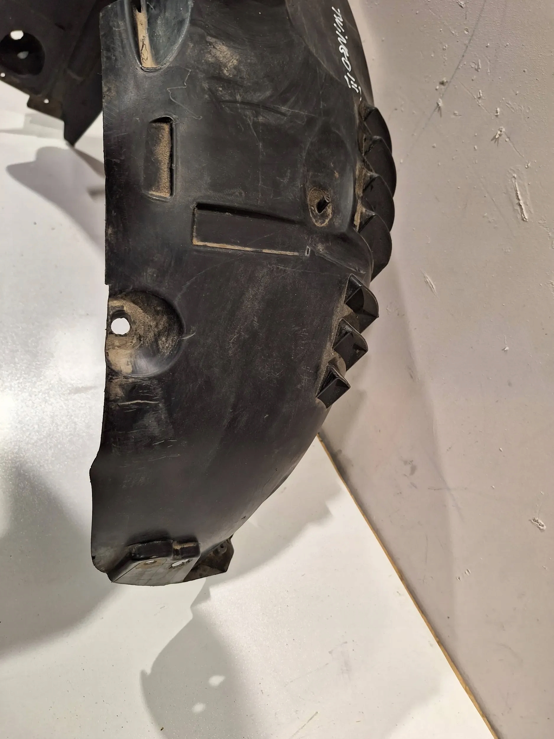 mudguard rear. left 767499503R RENAULT TWINGO III 14