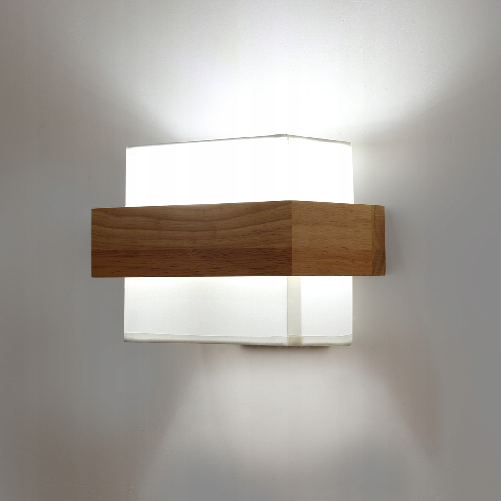 Kinkiet E27 Drewno Kwadrat Loft Nowoczesny do Sypialni Salonu
