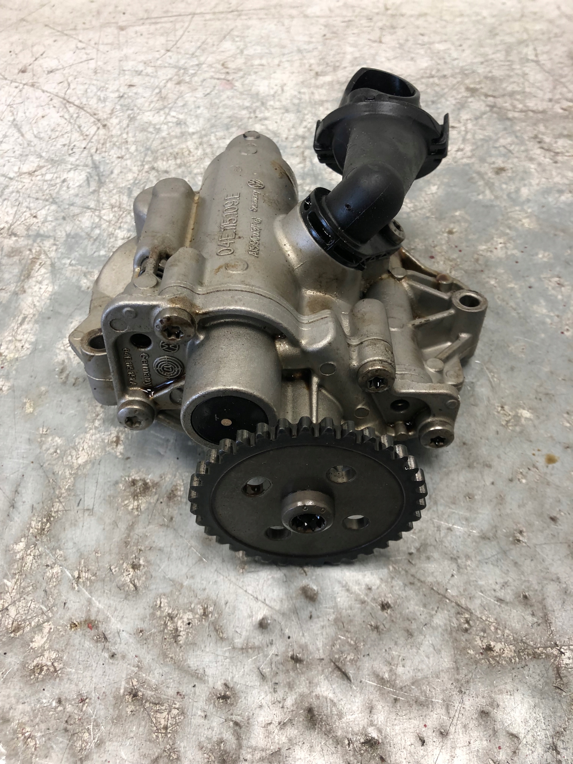 Ölpumpe VW SKODA AUDI 1.4 TSI CZC 04E115109E