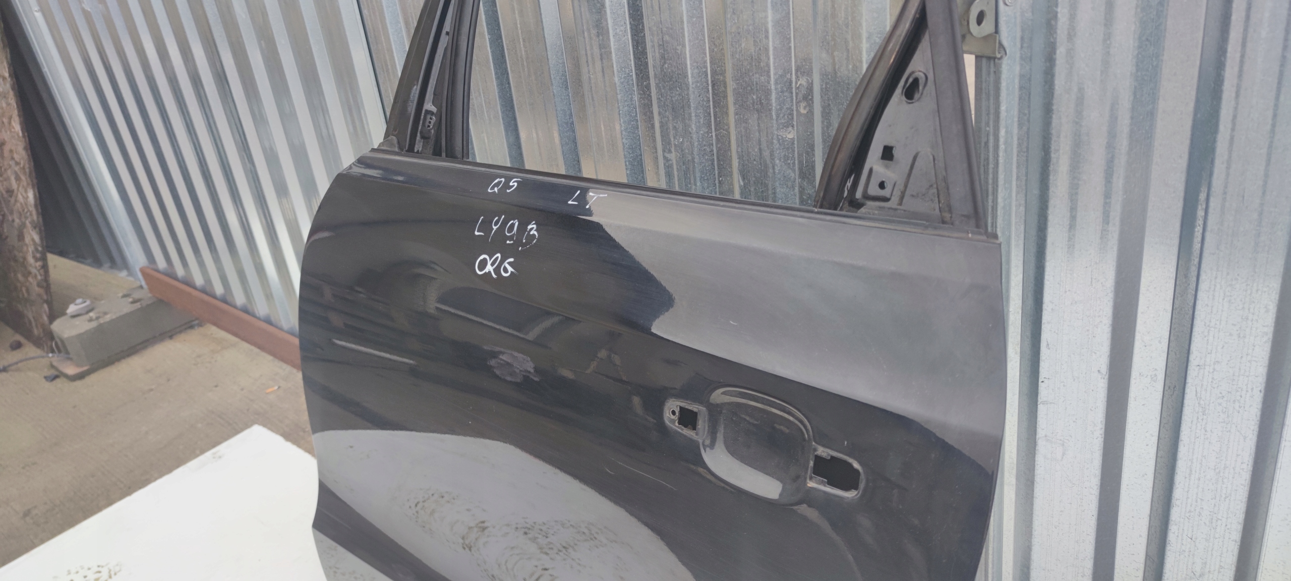 Tür links heck AUDI Q5 8R LY9B Original 2008-2016