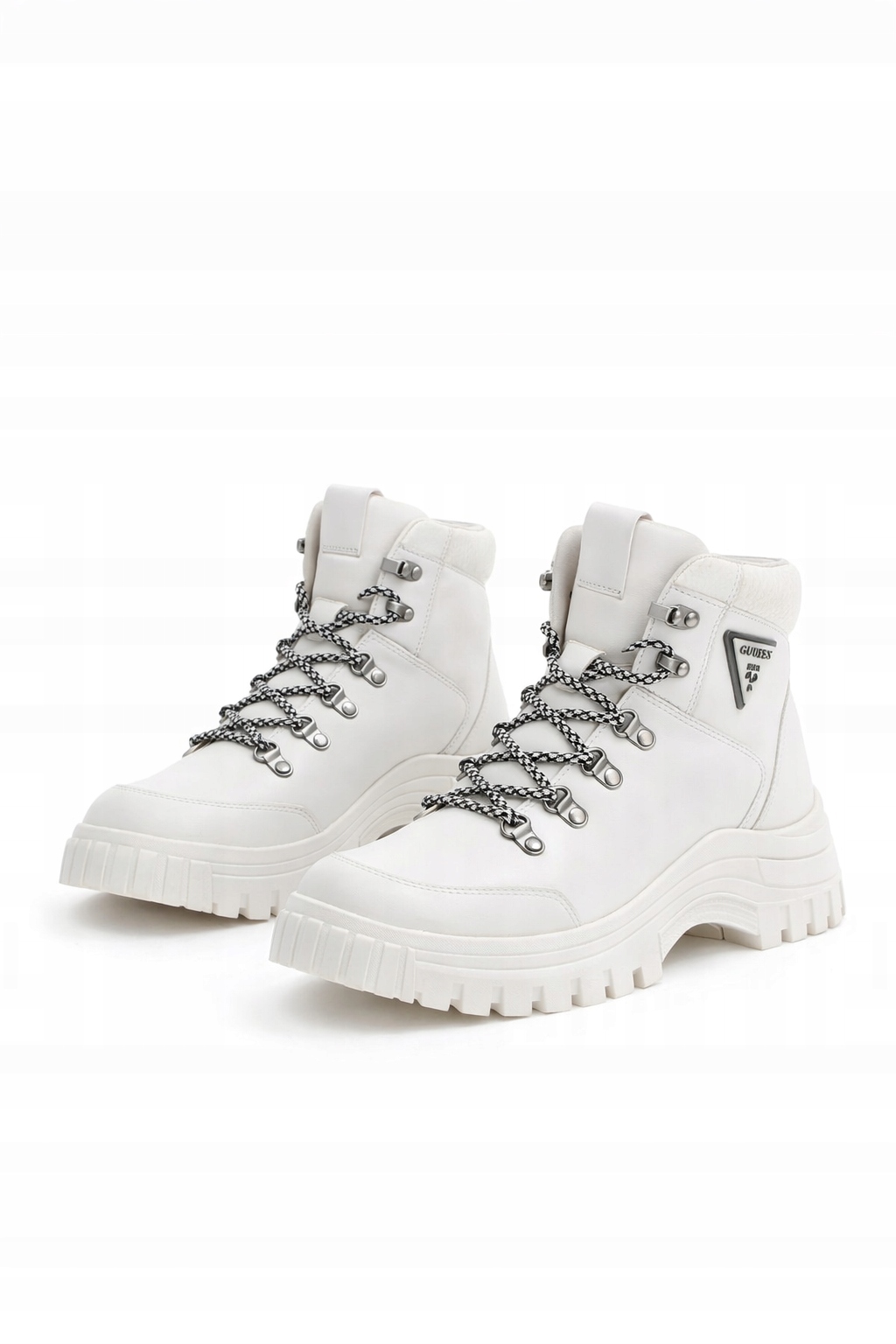 Guess Bílé Dámské Kotníkové Boty S Vysokou Podrážkou A Logem 39 I1H