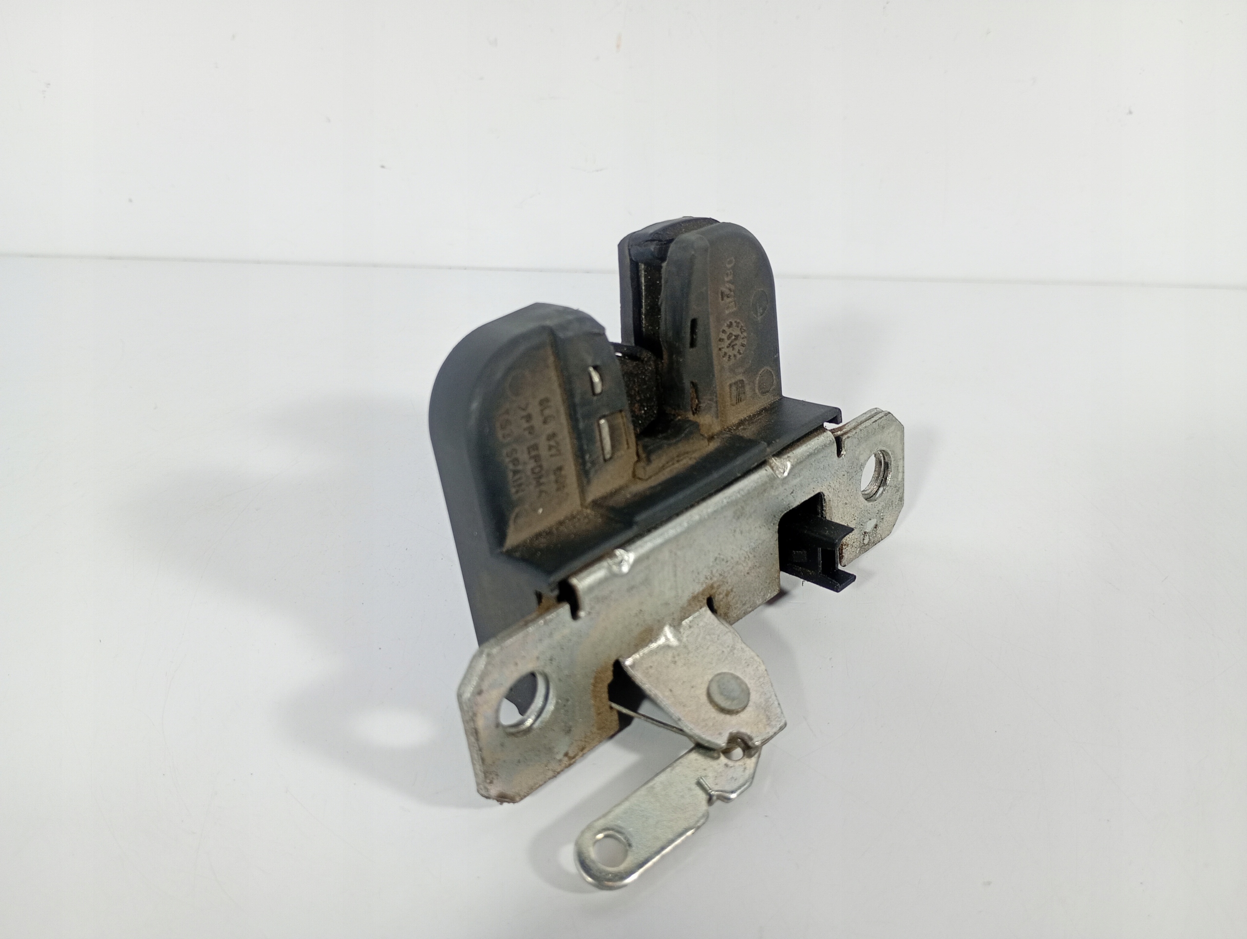 SEAT Ibiza 3 III 02-08 lock boot OE 6L6827505A