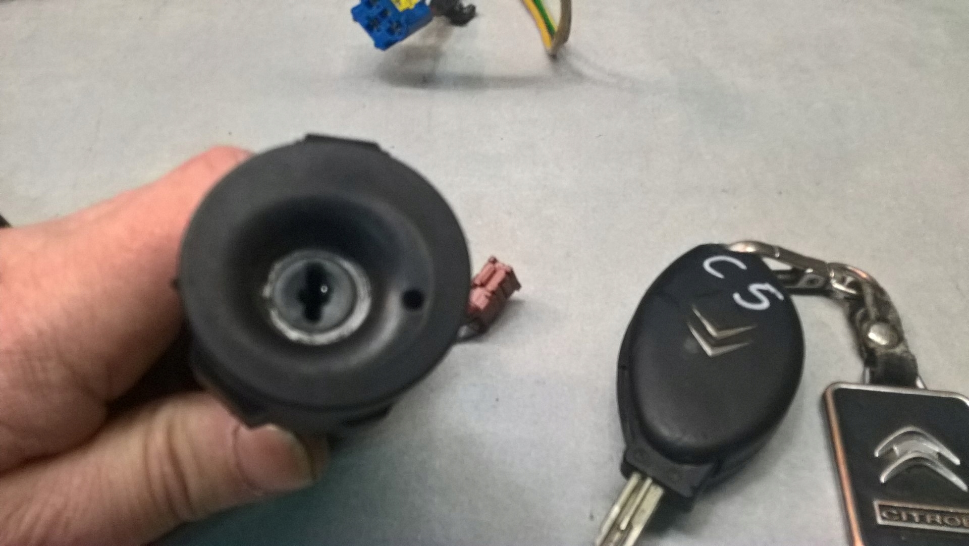 ignition key CITROEN C5 and 2.0 HDI 9648445180