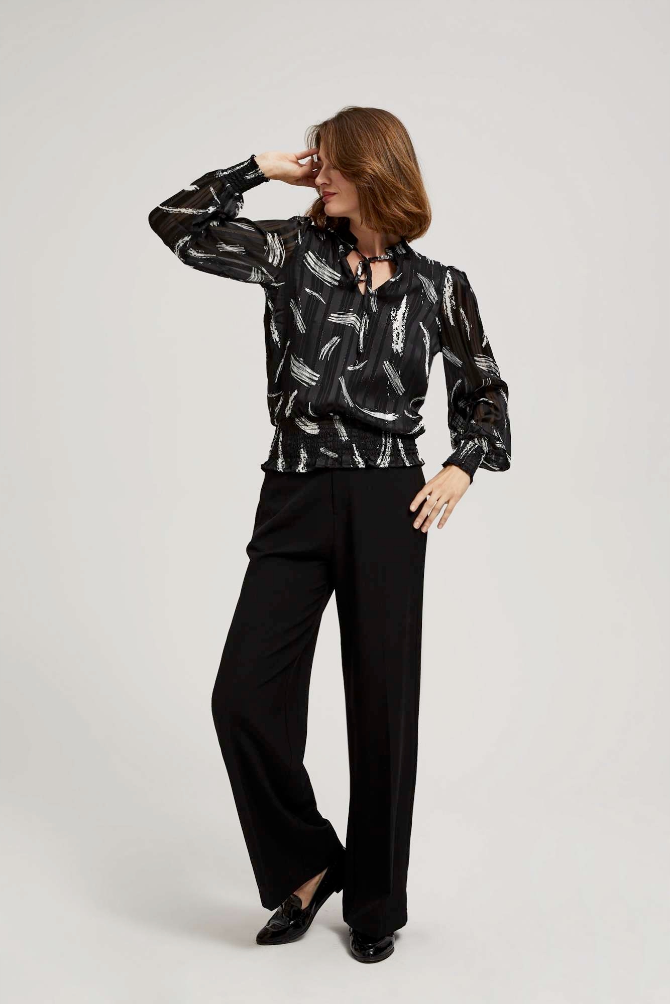 Koszula z wiązanym dekoltem 38 od MOODO Marka Moodo