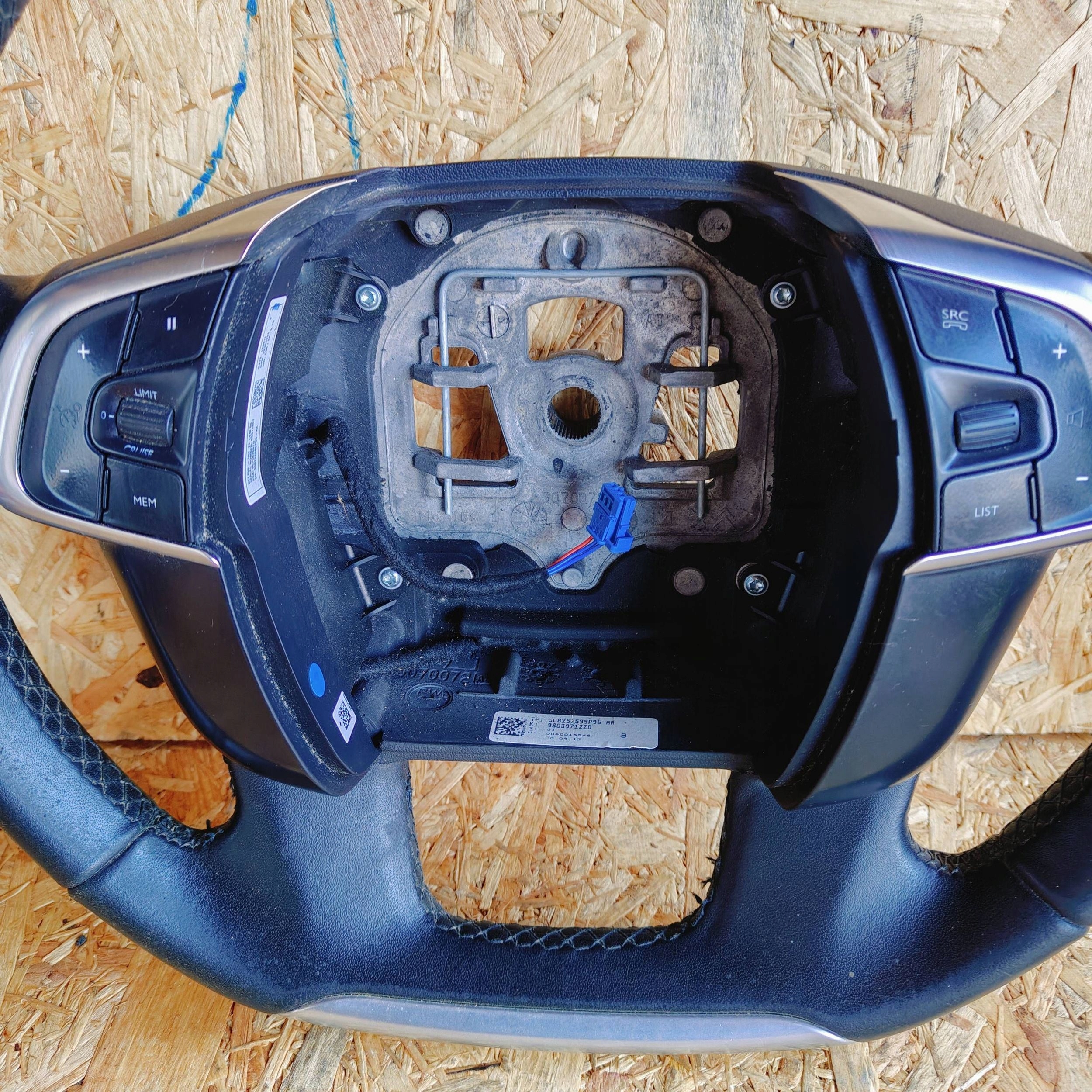 lenkrad Citroen C4 II 98039712ZD