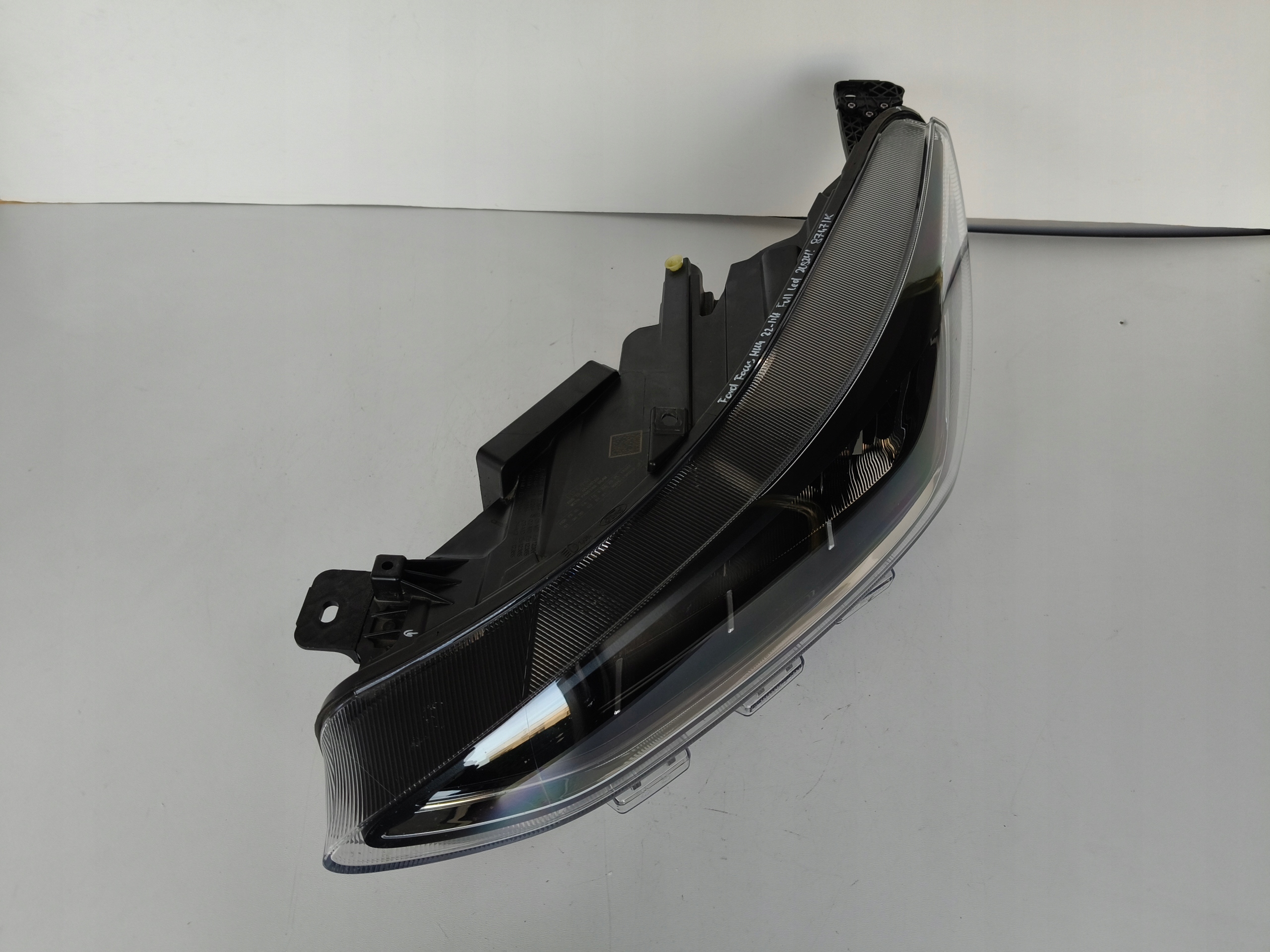 feu gauche REFLEKTOR FORD FOCUS MK4 22- LIFT FULL LED