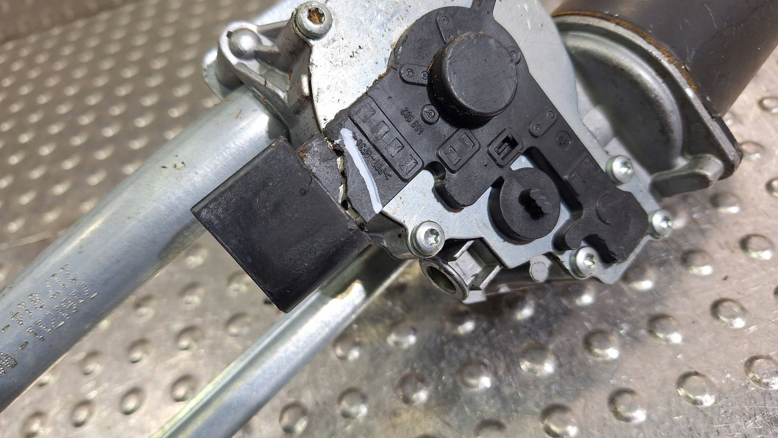 Gestänge Motor Wischer vorne 6978263 BMW 3 E90 E91 E92 E93 EUROPA