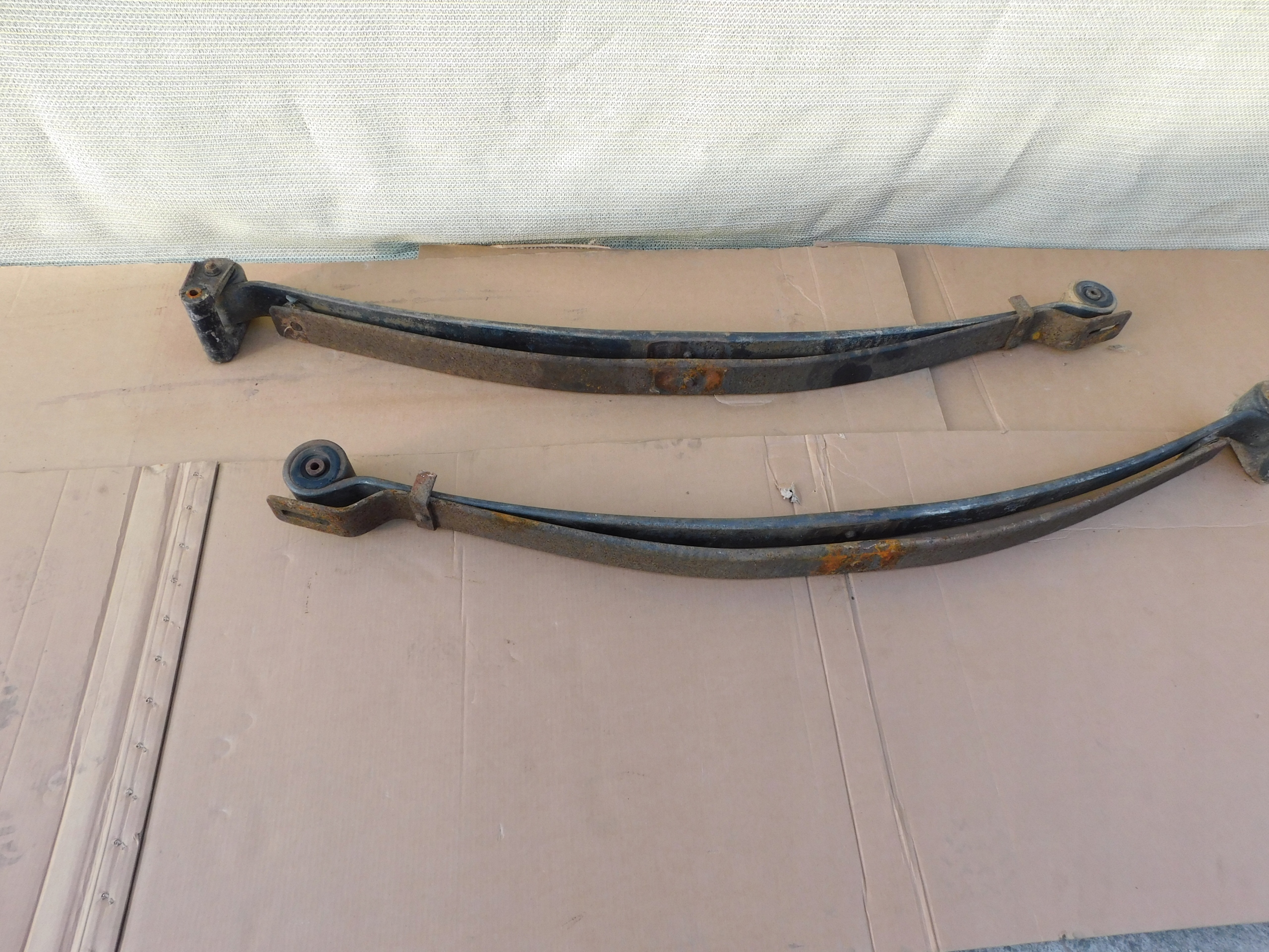 Sprinter 906 VW Crafter resor resory heck podwojne komplet 2 szt SPRAWNE