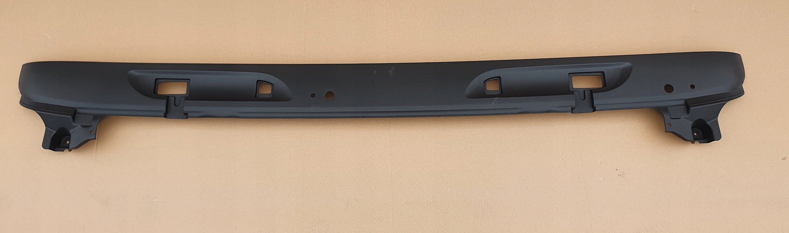 DAF CF EURO 6 E6 PODSZYBIE LISTWA