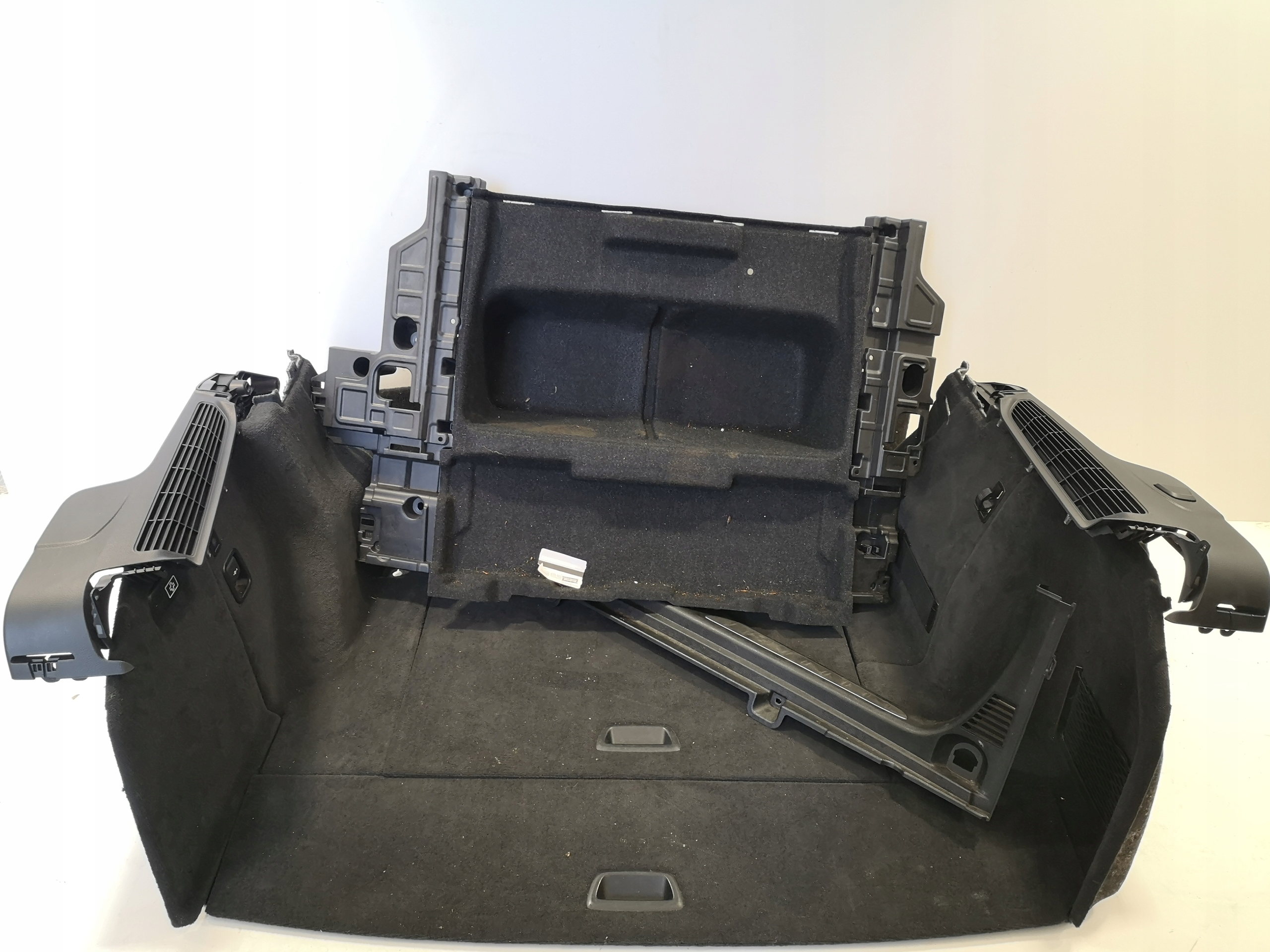 Оббивка багажника бічні панелі підлогу BMW F31