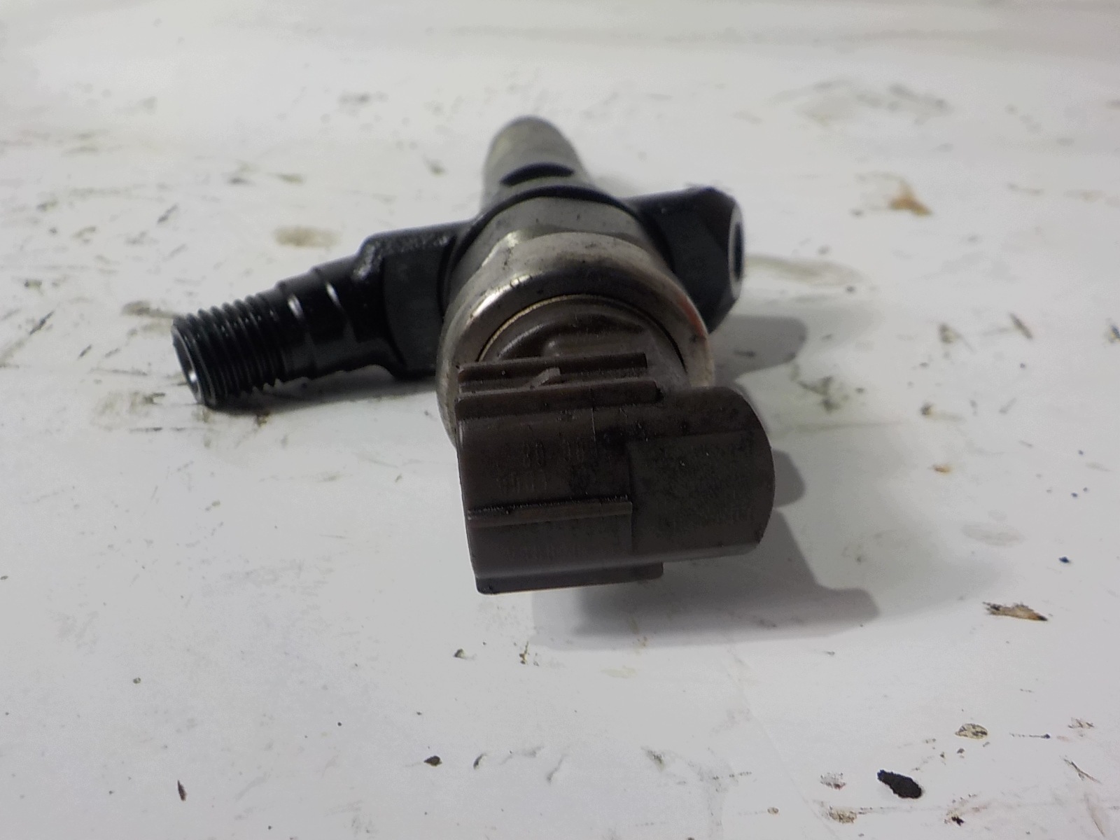 SUBARU FORESTER III SH 2.0D nozzle injector 16613AA020