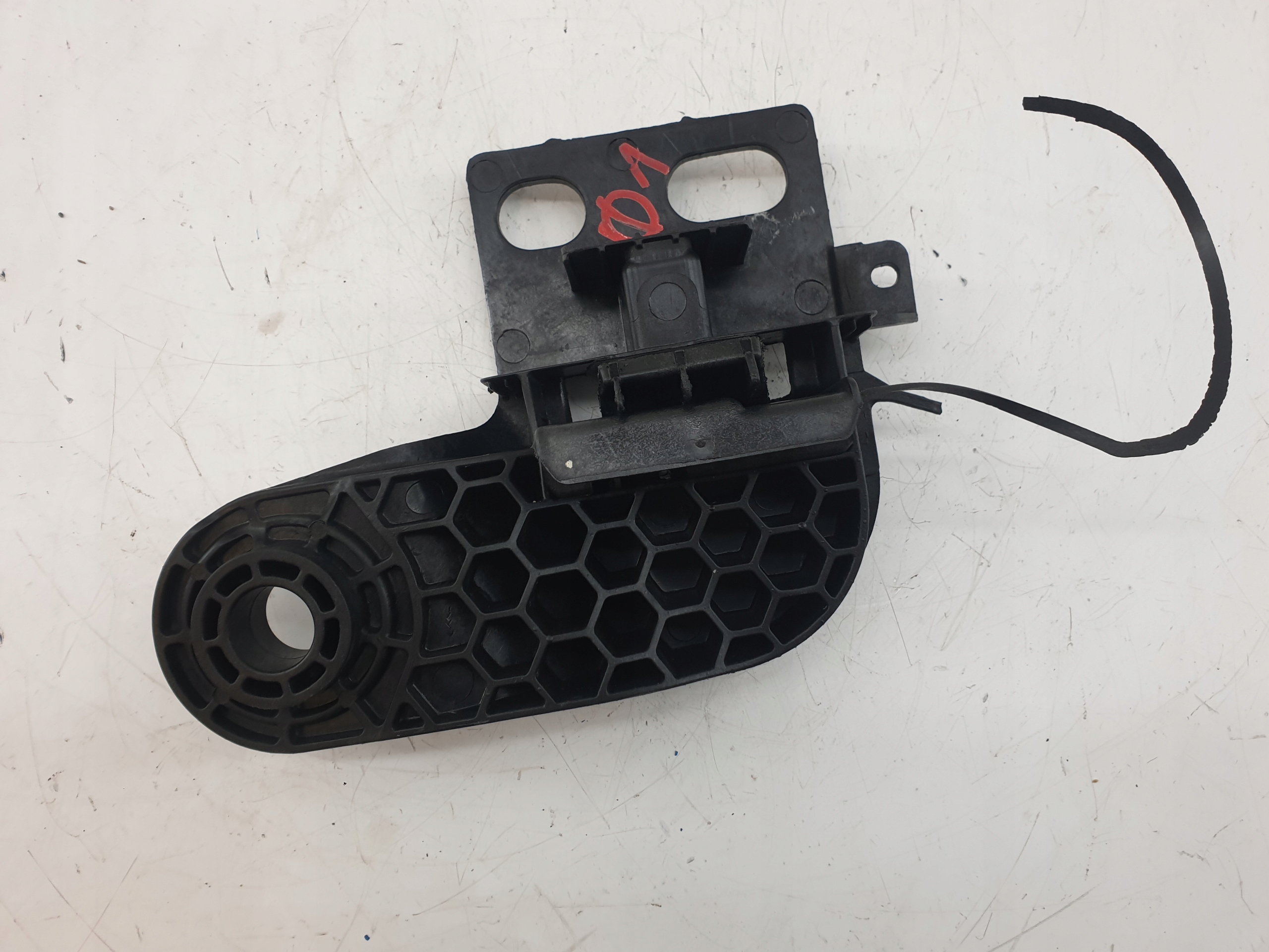 WSPORNIK MOCOWANIE ZBIORNIKA ADBLUE PEUGEOT CITROEN 9810609780