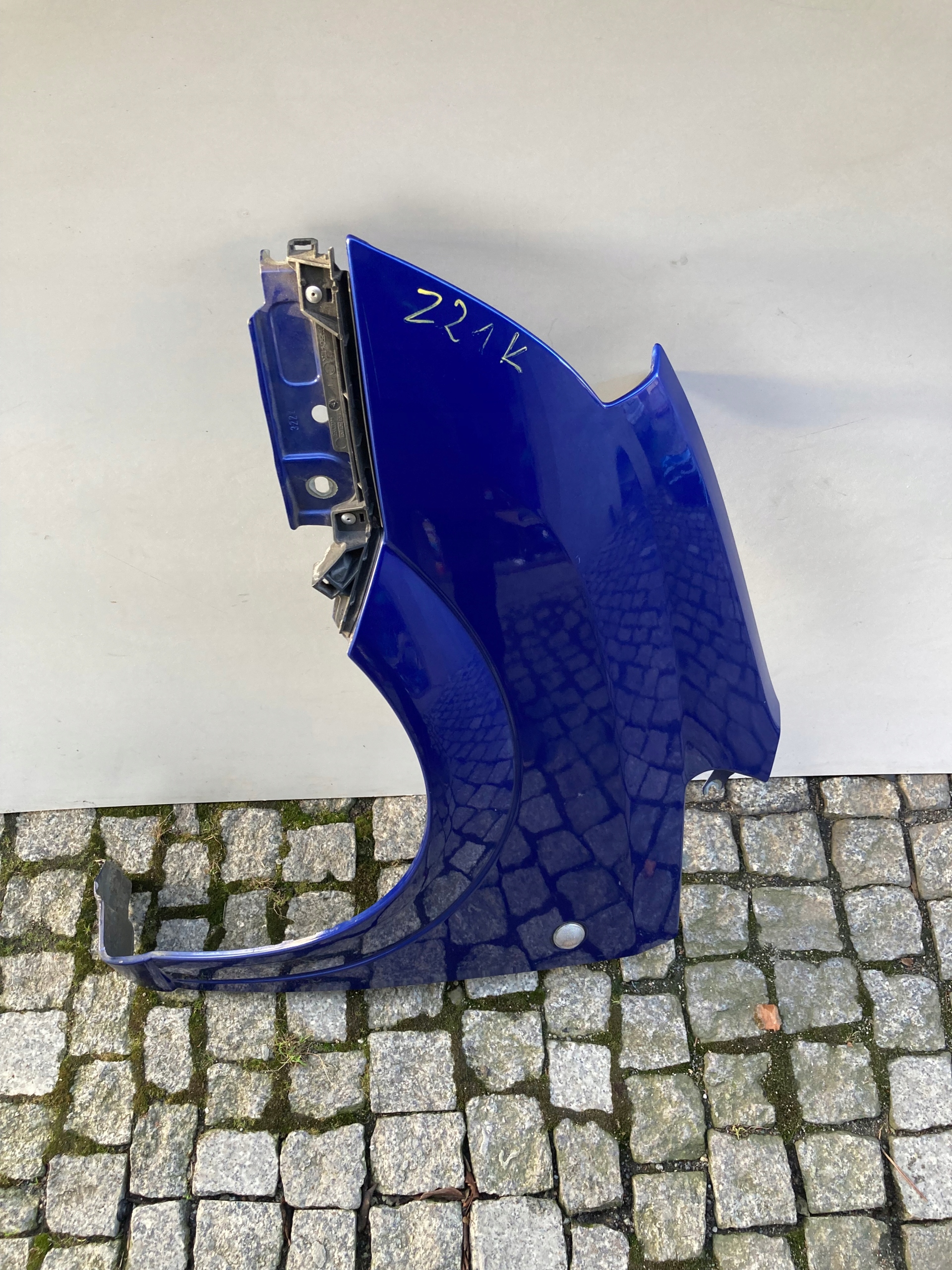 fender left front Opel MERIVA A Z21K 03-10r.