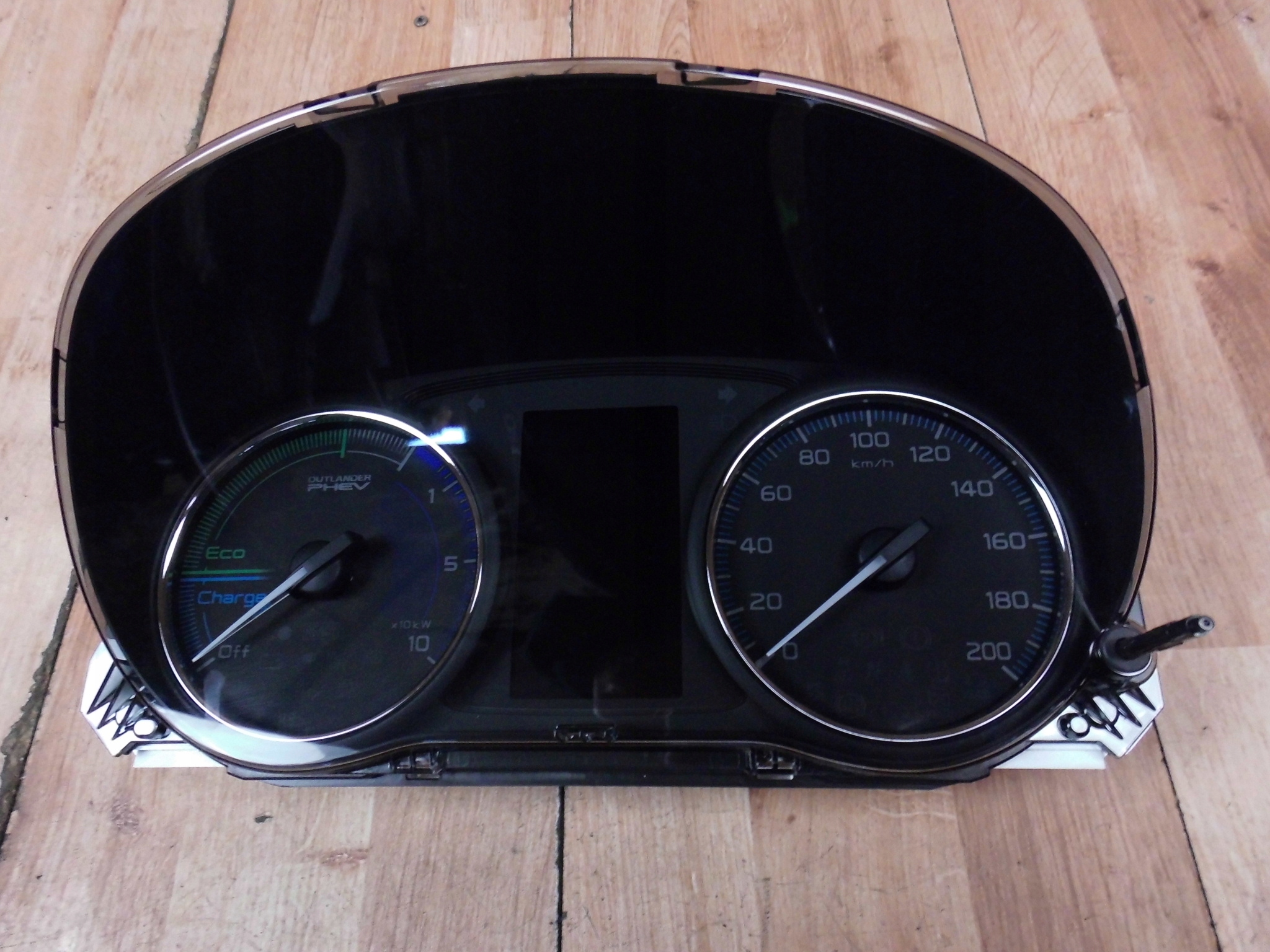 Mitsubishi Outlander III 2.4 PHEV dials 8100C839 >