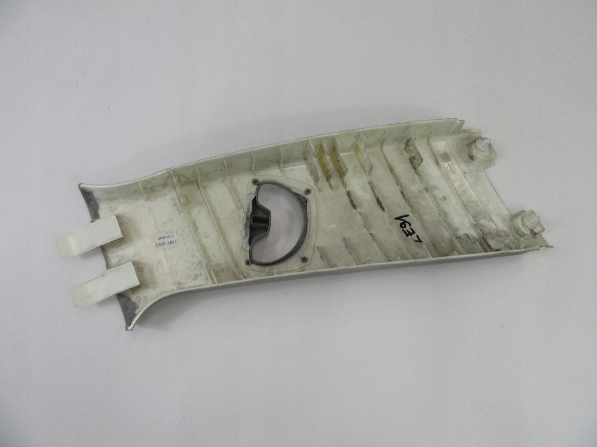 cover slupka B left rear part BMW e90 e91