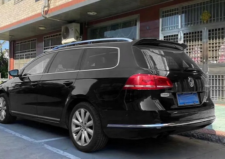 VW Passat B7 kombi lotka daszek na klapę spoiler czarny połysk ABS ! Numer katalogowy części AD003003