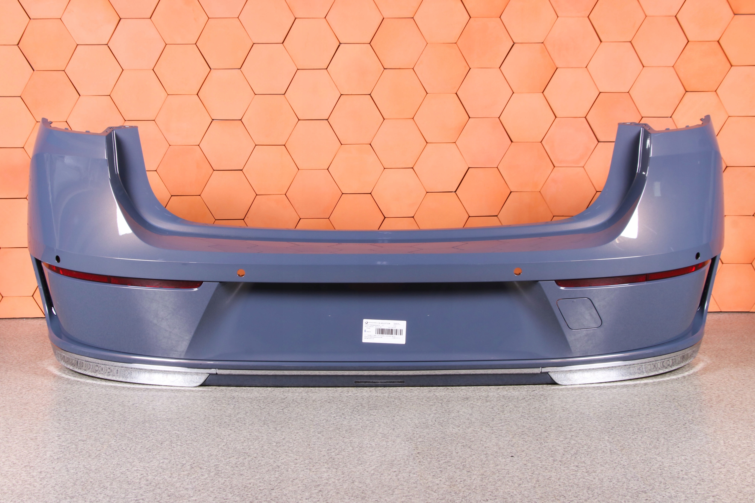 BMW 7 G70 Stoßstange heck hinten 6xPDC Farbe C55