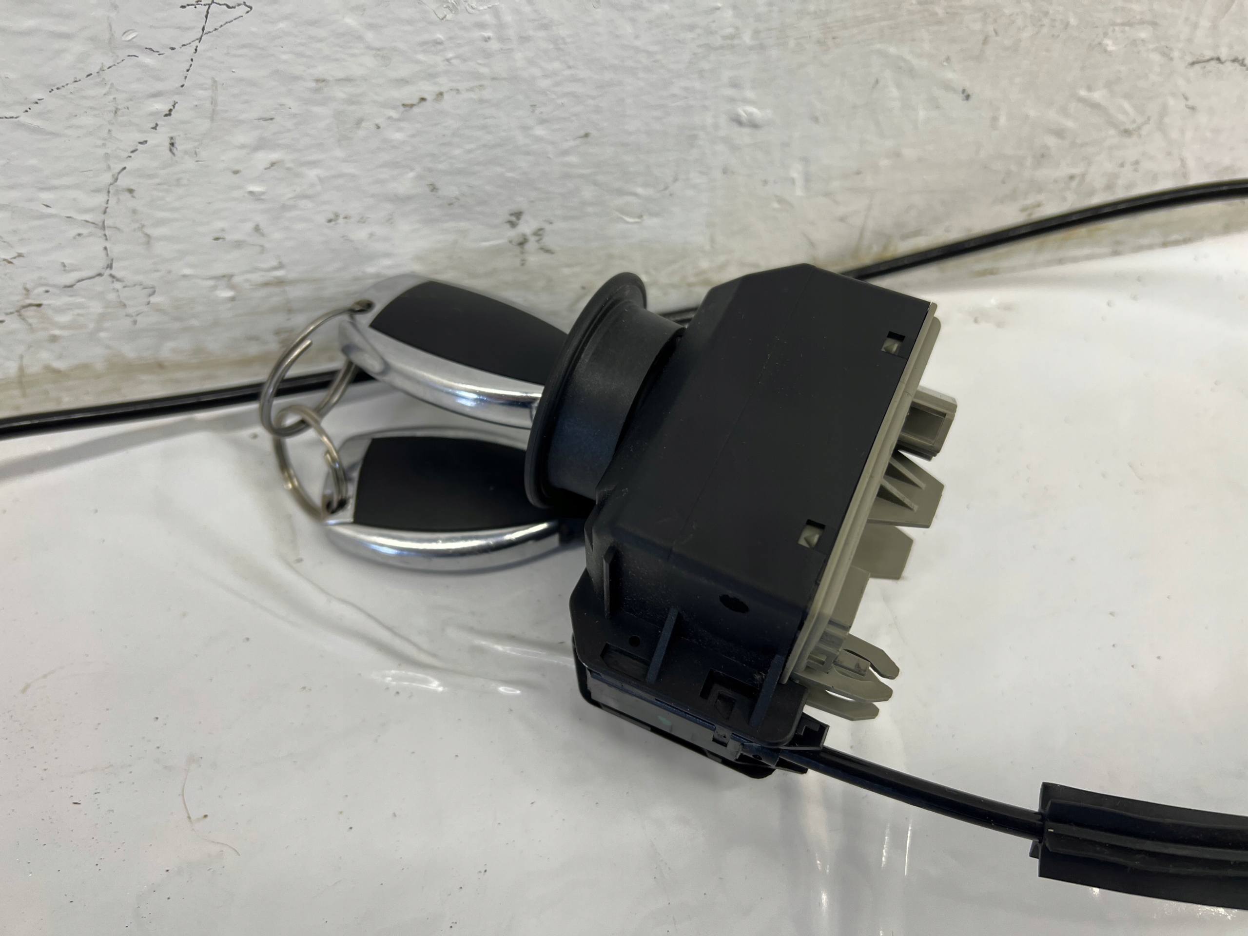 MERCEDES W212 ignition adapter 2X key A2129055600