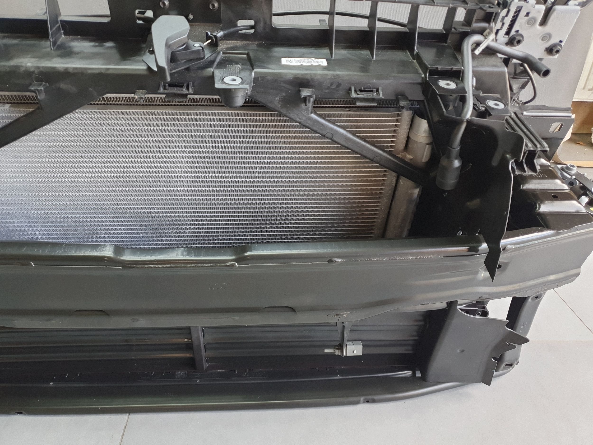 Audi A3 8Y HB LIFT 1.5 eTsi support panel for radiators radiator sider 5WA959455B