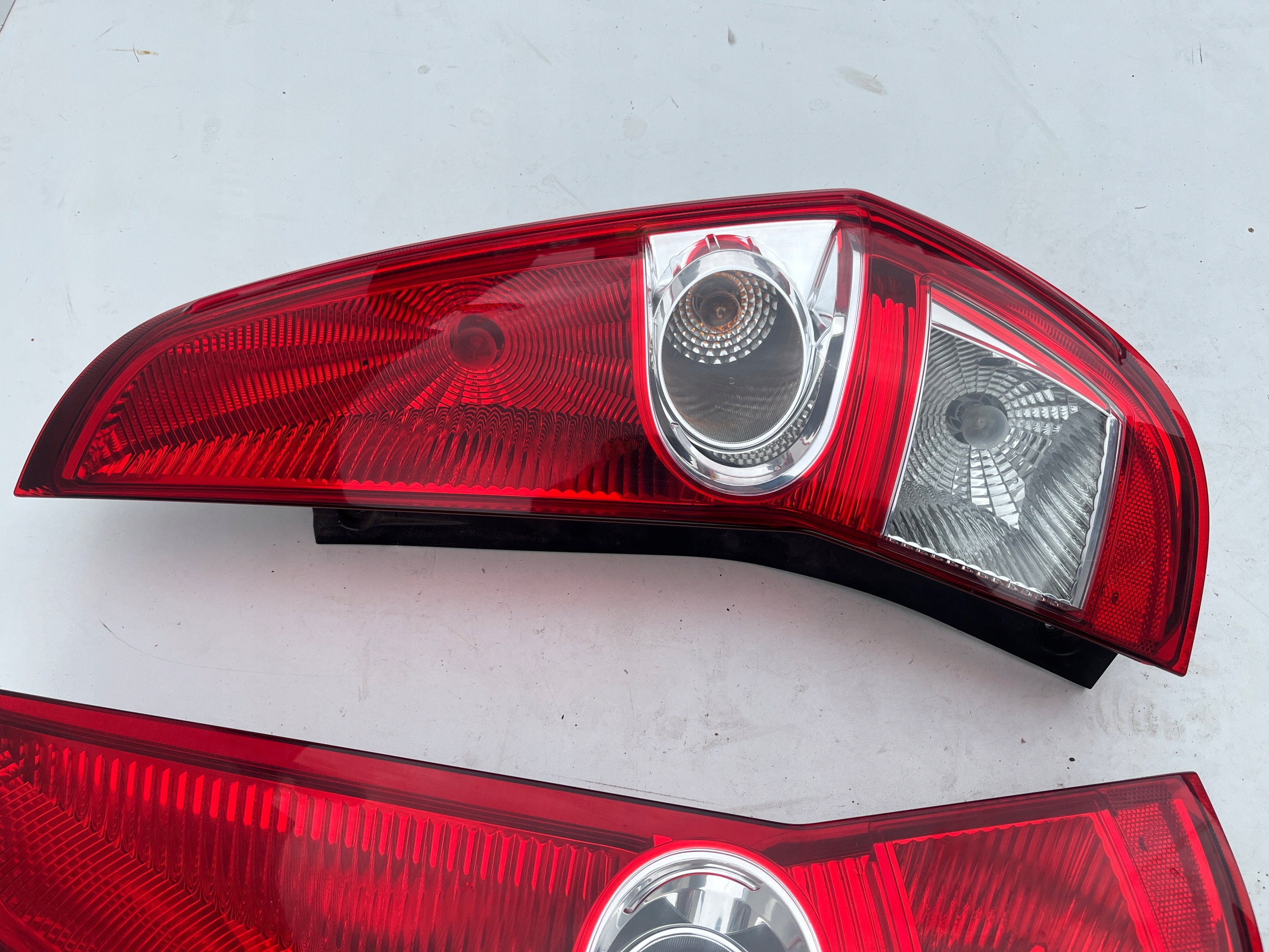 light right left rear part Suzuki SPLASH 07-14r.